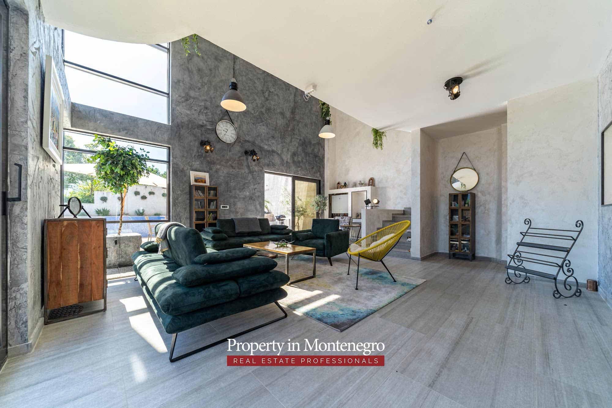 Modern villa in the Bay of Kotor (44)