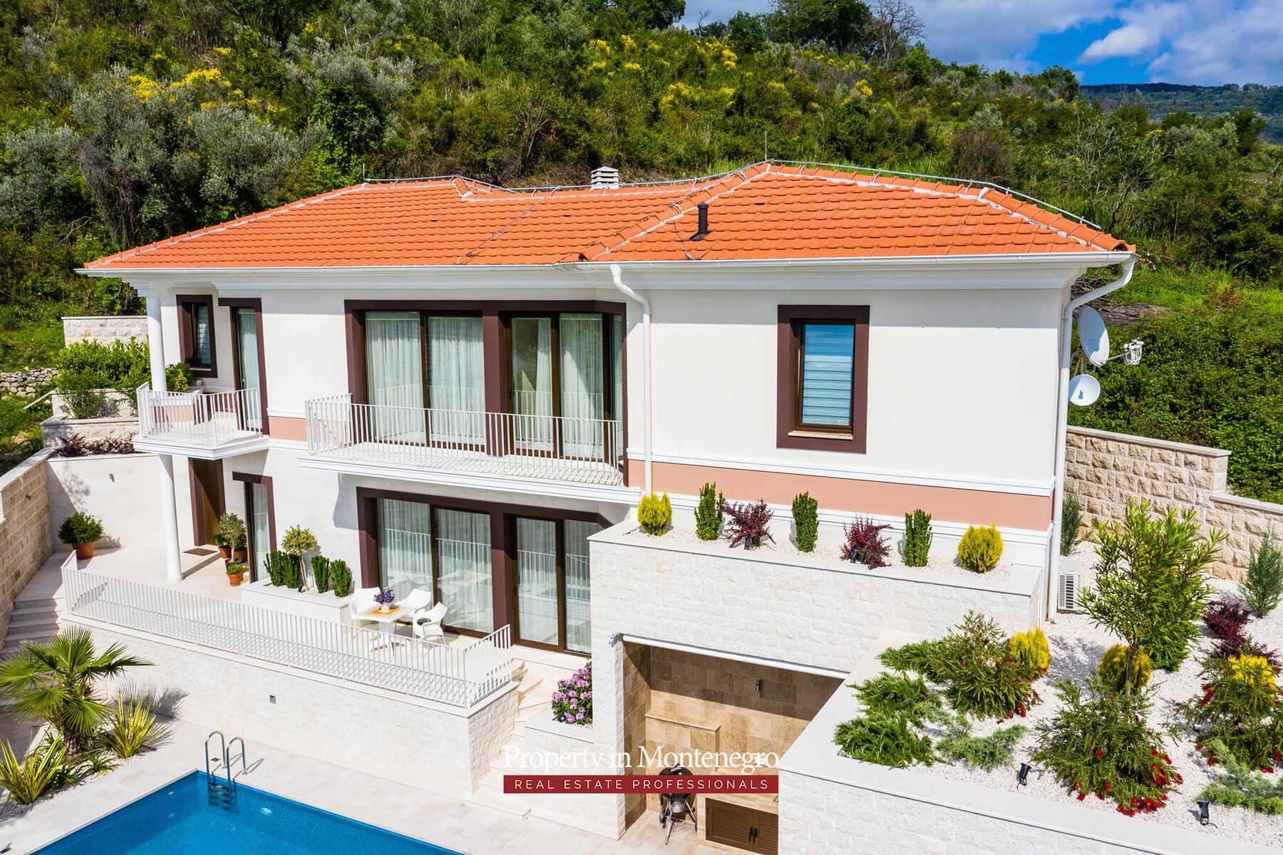 Three bedroom house near Porto Montenegro, Тиват · Центр города