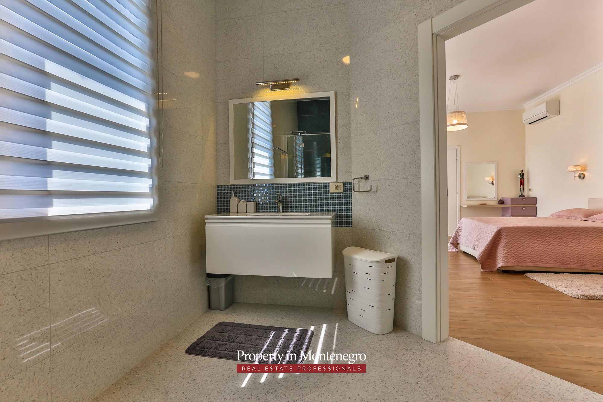 Three bedroom house near Porto Montenegro (15)