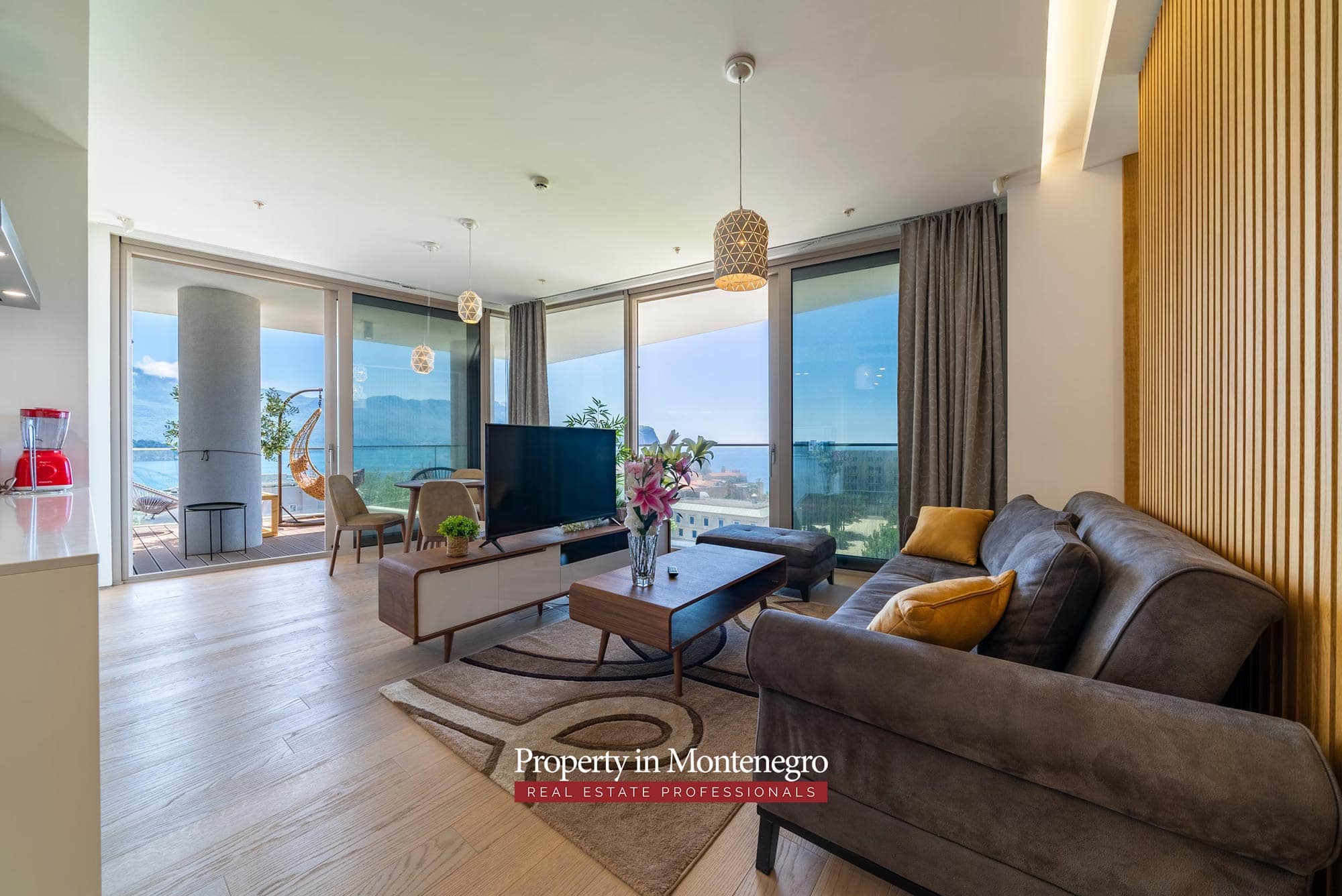 Luxury one bedroom apartment in the most attractive location in Budva (5)