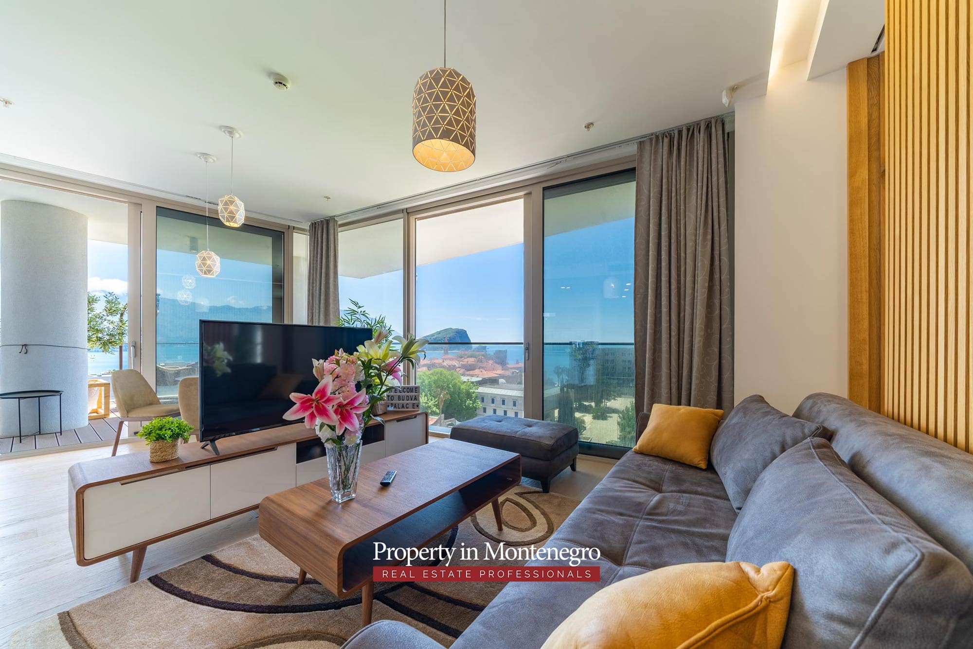 Luxury one bedroom apartment in the most attractive location in Budva (7)