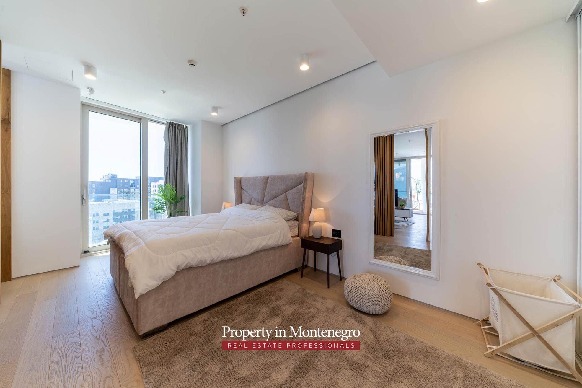 Luxury one bedroom apartment in the most attractive location in Budva (20)