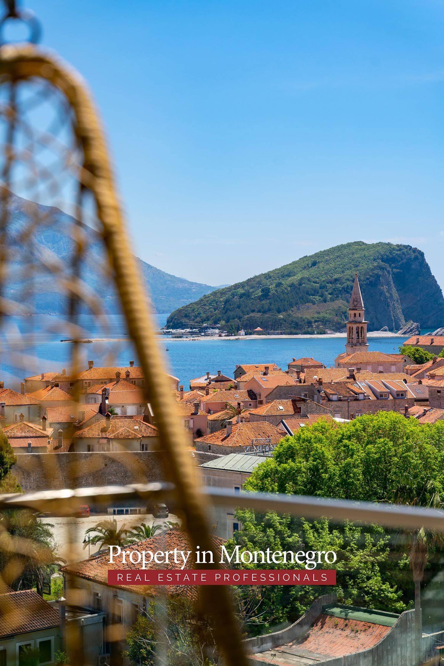 Luxury one bedroom apartment in the most attractive location in Budva (28)
