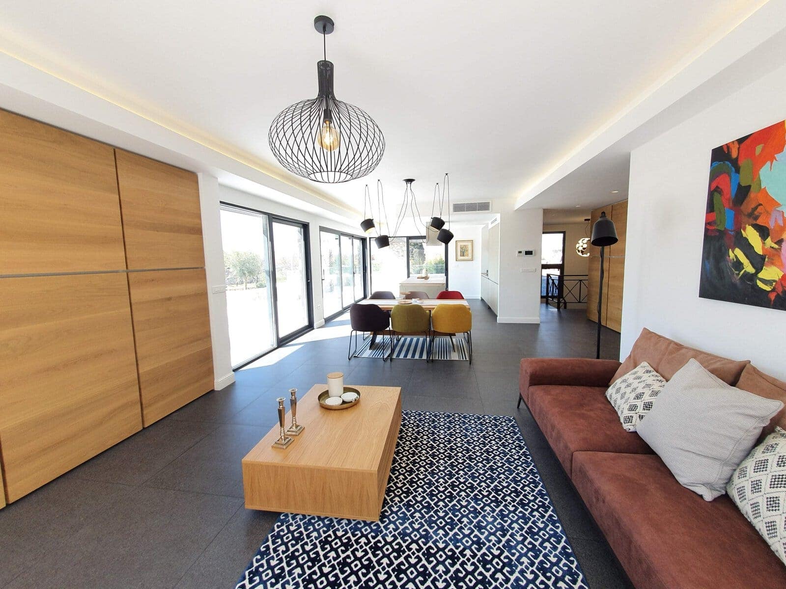 Three-bedroom, contemporary villa in an exclusive gated complex with an outdoor pool, Podgorica (3)