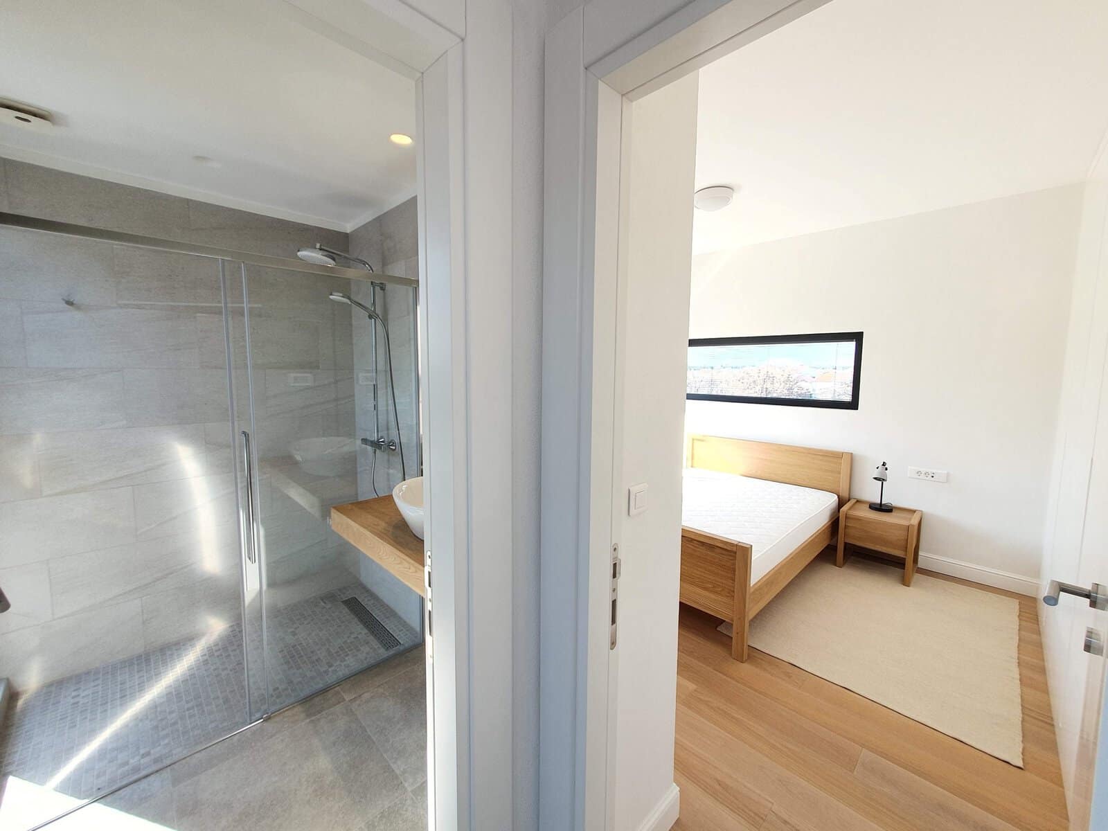 Three-bedroom, contemporary villa in an exclusive gated complex with an outdoor pool, Podgorica (7)