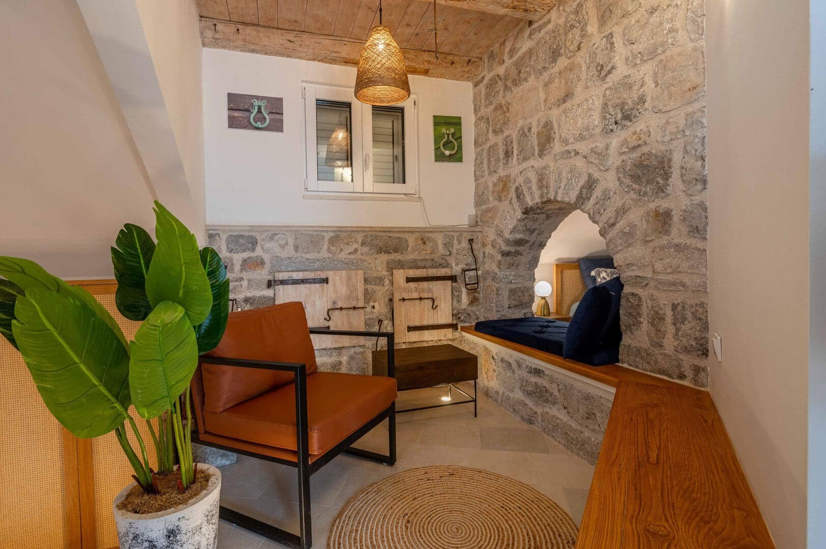Unique 1bdr Apartment in Budva Old Town (16)