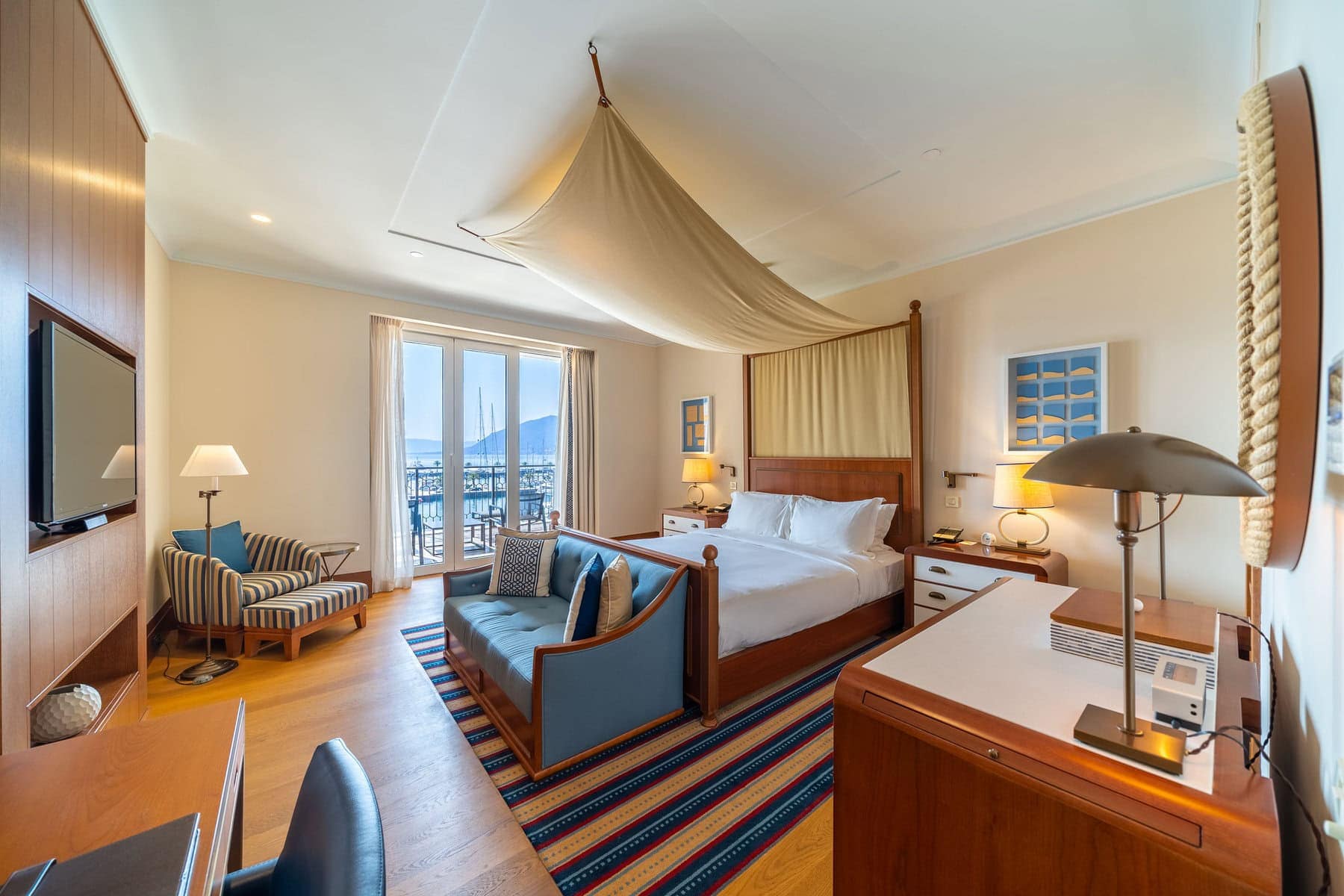 Waterfront 2bdr Apartment within Regent 5* Hotel (6)