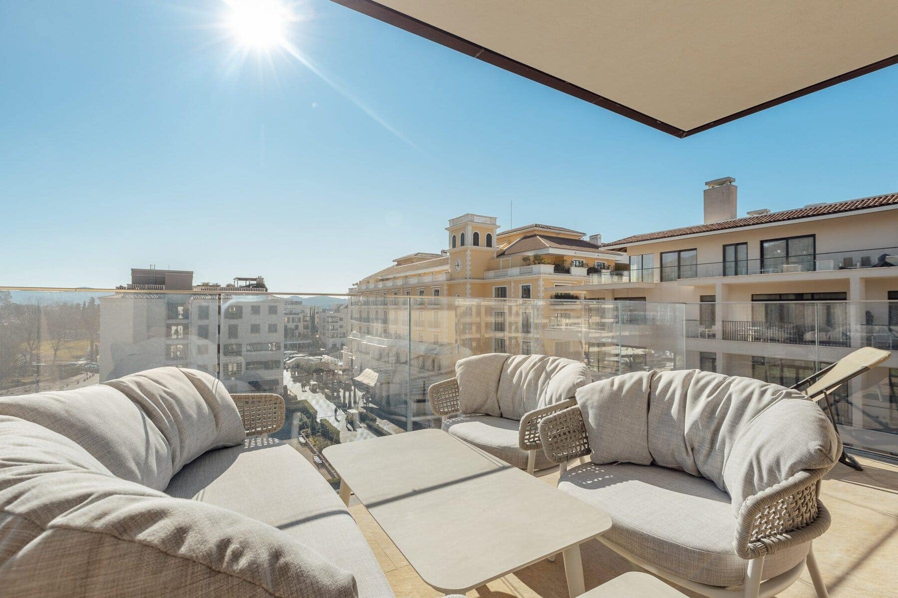 Elena 2bdr Contemporary Apartment (7)