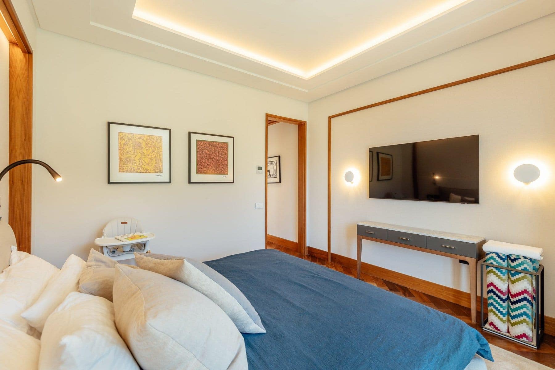 Elena 2bdr Contemporary Apartment (16)
