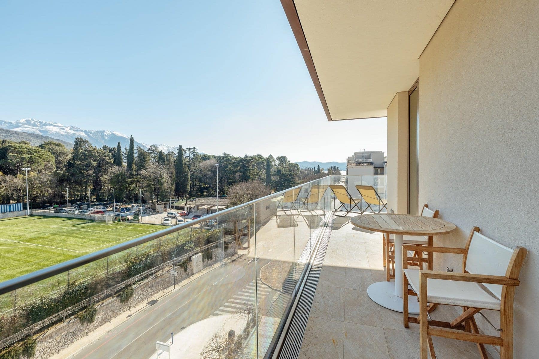 Elena 2bdr Contemporary Apartment (18)