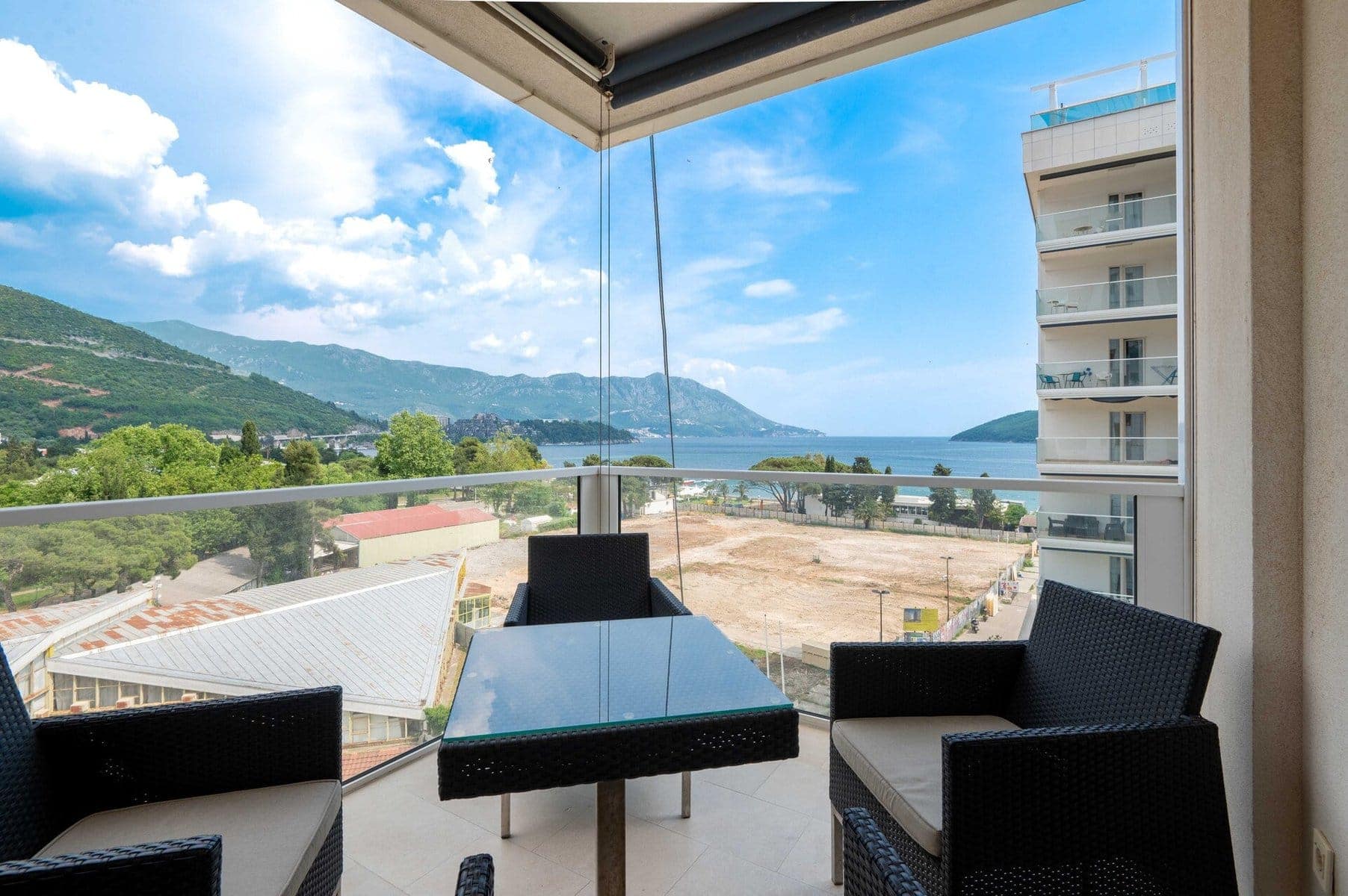 Tre Canne 2bdr Apartment with Sea View (14)