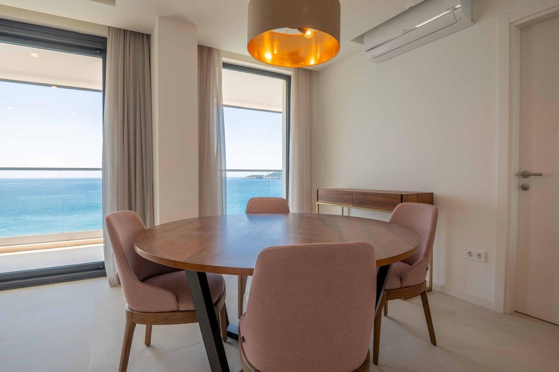 Rafailovici 2bdr Waterfront Apartment (7)