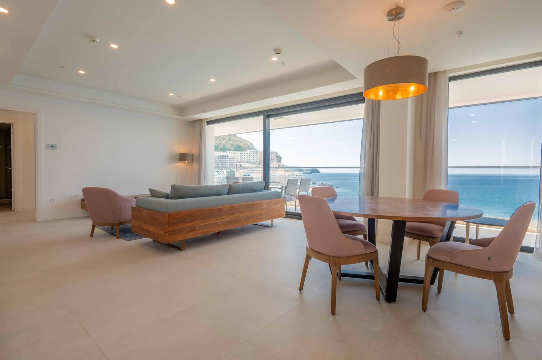Rafailovici 2bdr Waterfront Apartment (8)