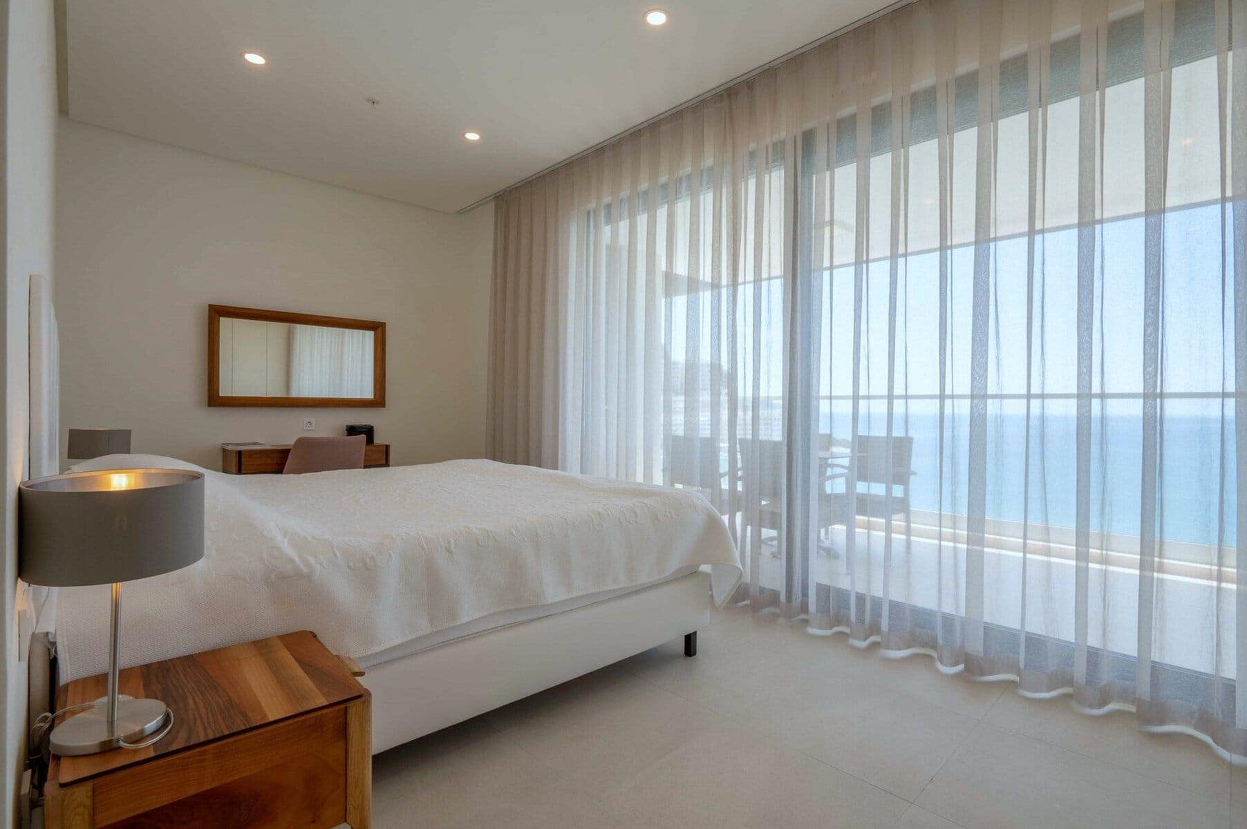 Rafailovici 2bdr Waterfront Apartment (13)