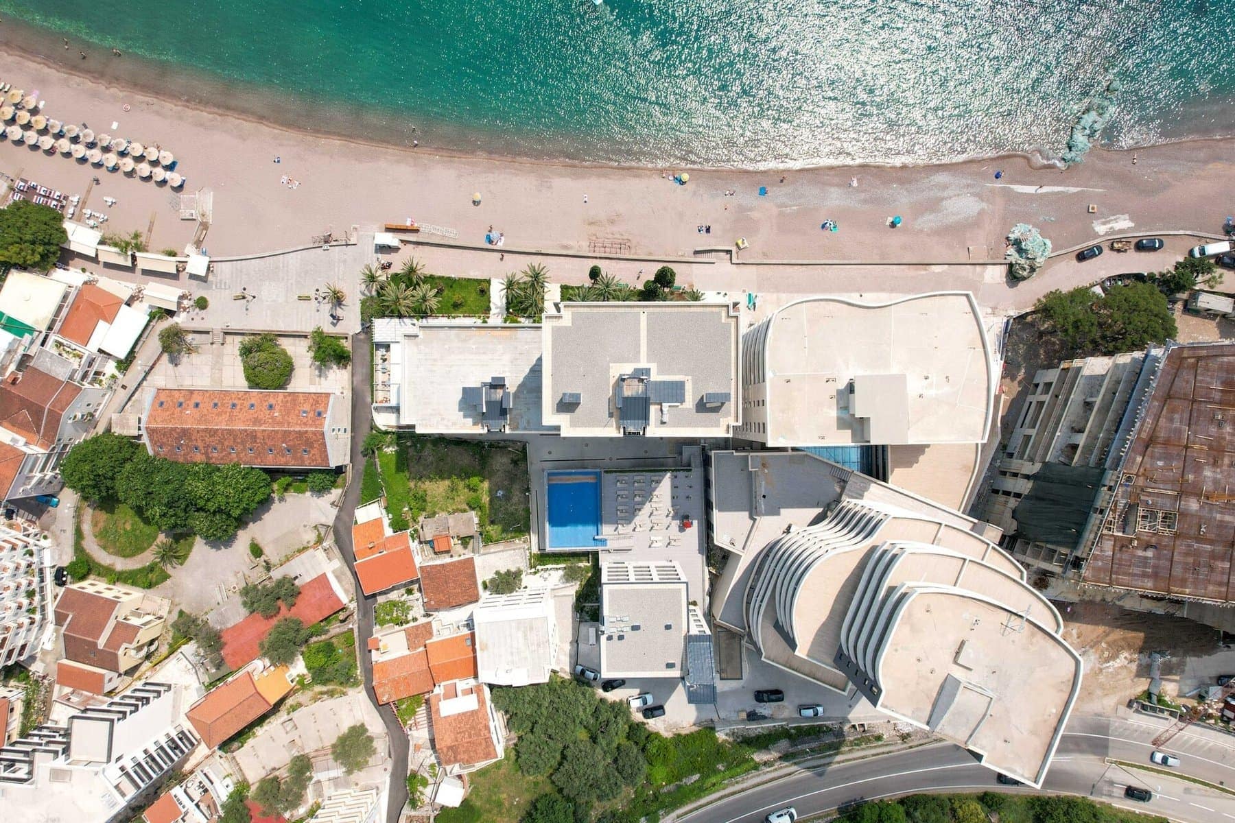 Rafailovici 2bdr Waterfront Apartment (21)