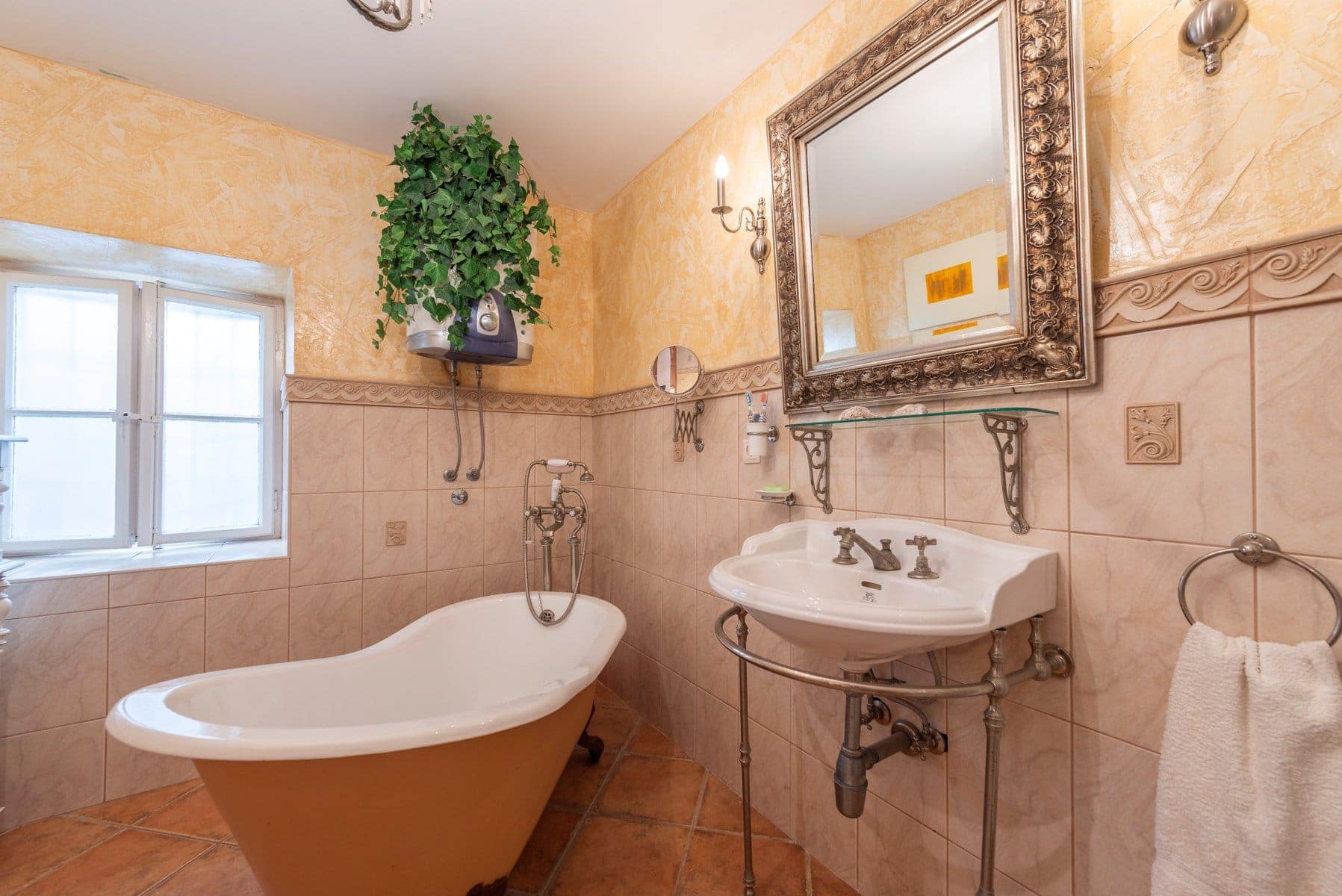 Charming Stone House on the First Line to the Sea in Baosici (12)