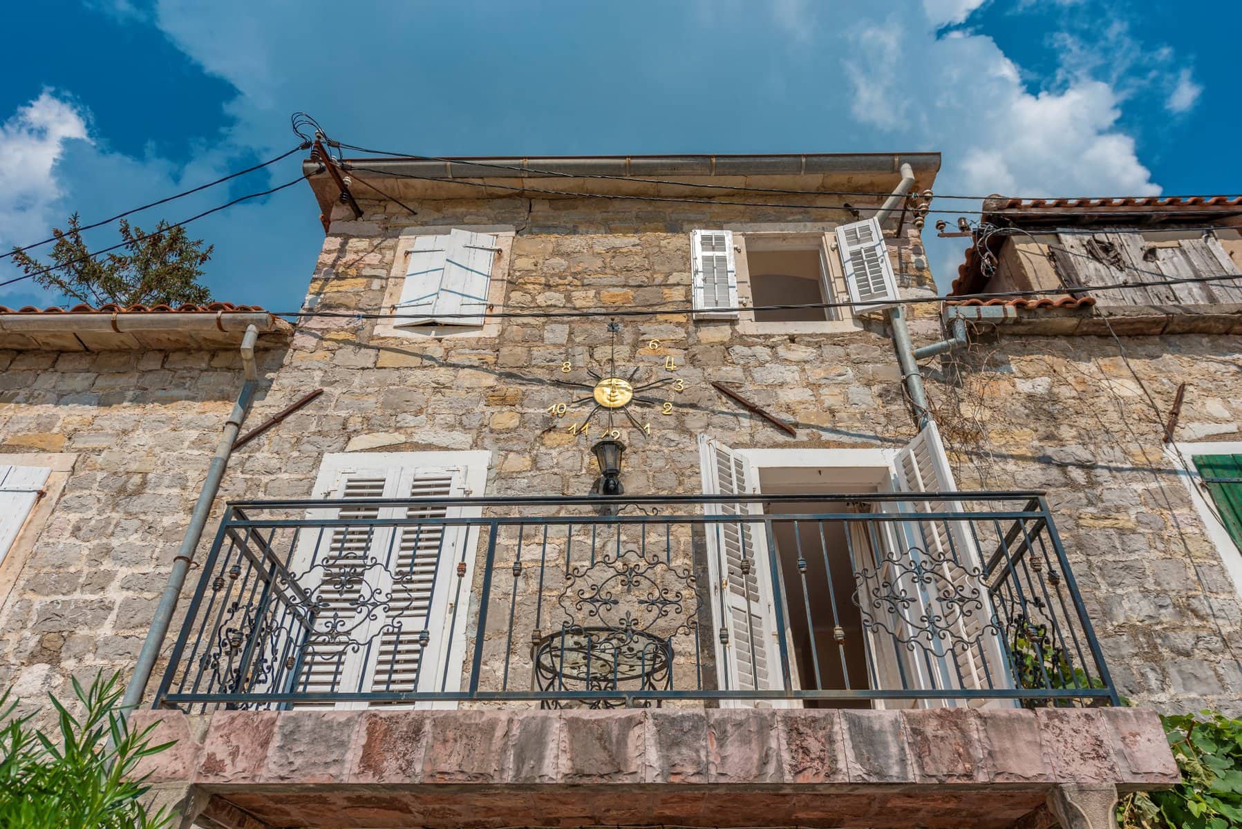 Charming Stone House on the First Line to the Sea in Baosici (17)