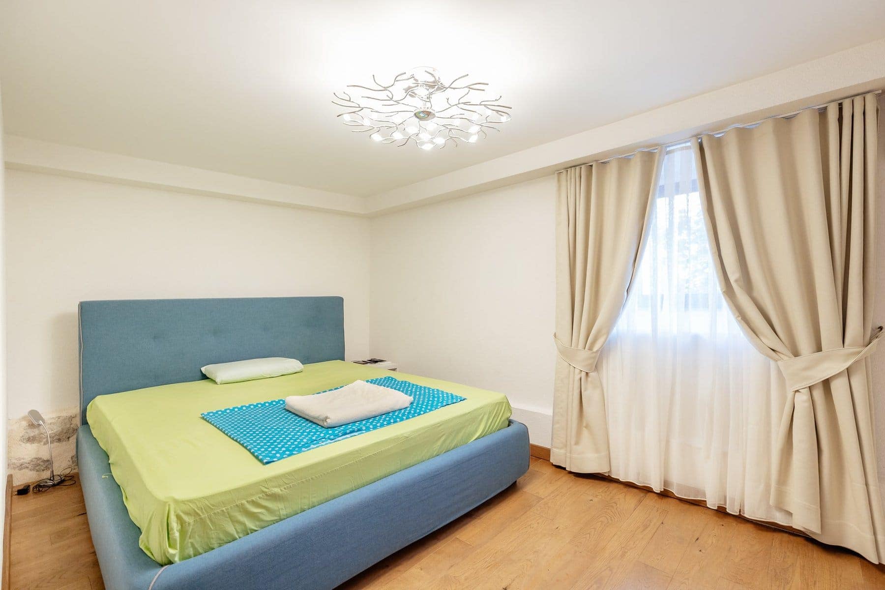 Perast Duplex Apartment (11)