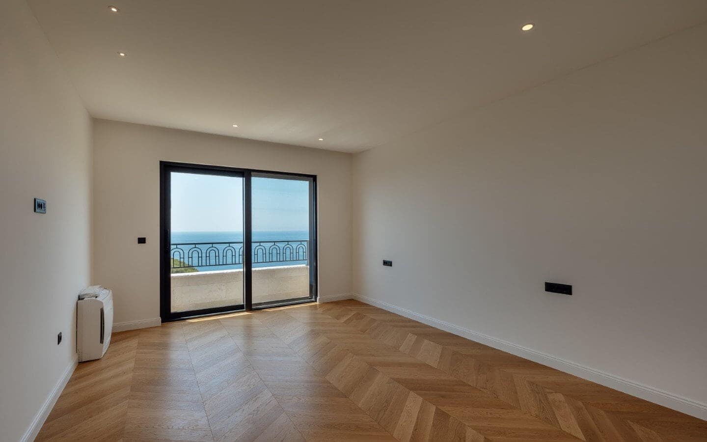 Two Newly-built Villas with Sea Views and Swimming Pools in Rezevici (12)