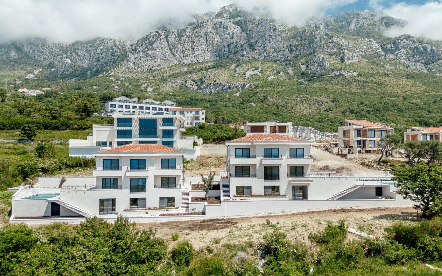 Two Newly-built Villas with Sea Views and Swimming Pools in Rezevici (25)