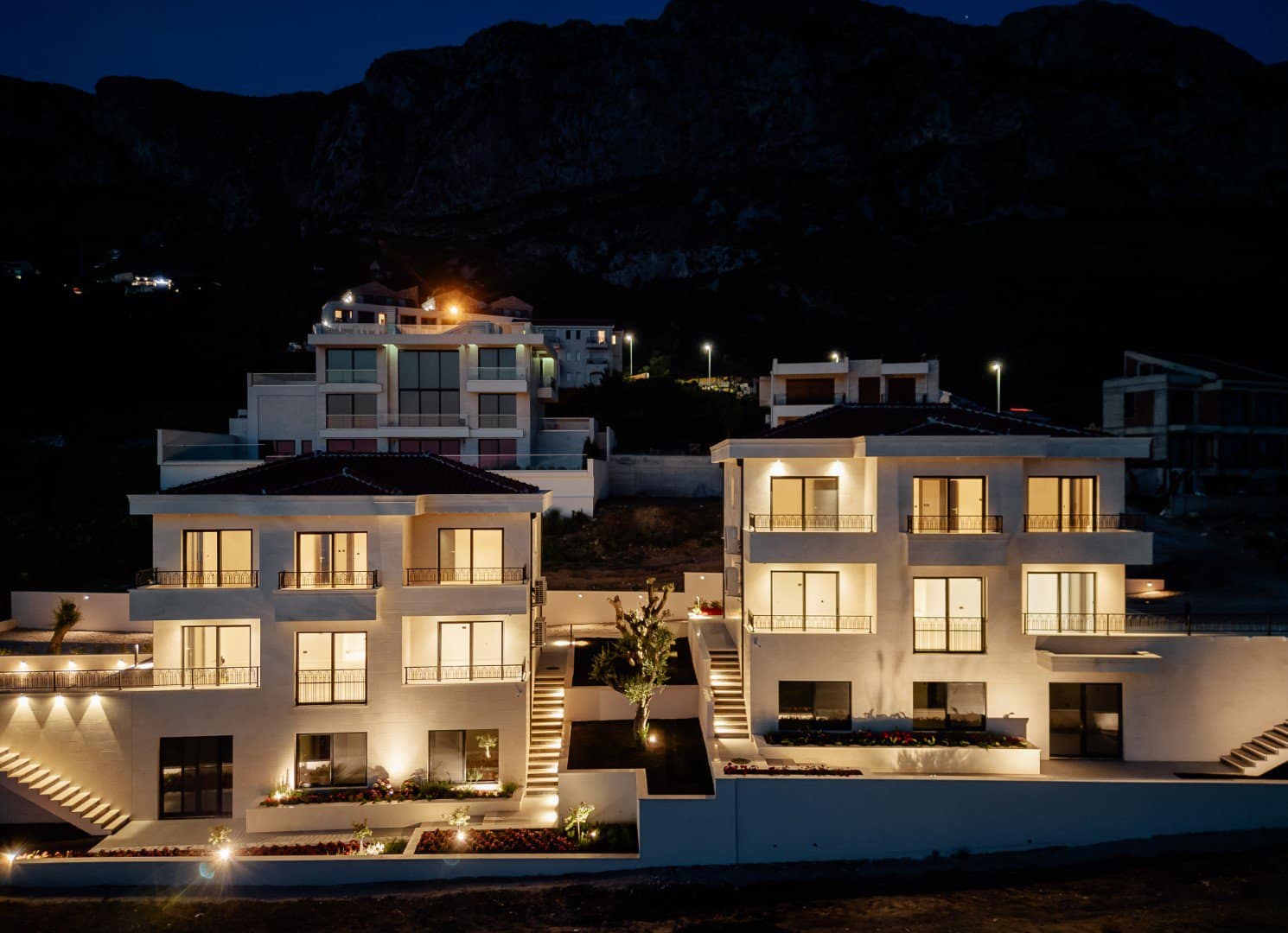 Two Newly-built Villas with Sea Views and Swimming Pools in Rezevici (34)