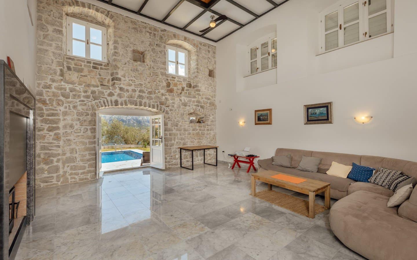 Prcanj – Historical Complex of Stone Villas and Houses (9)