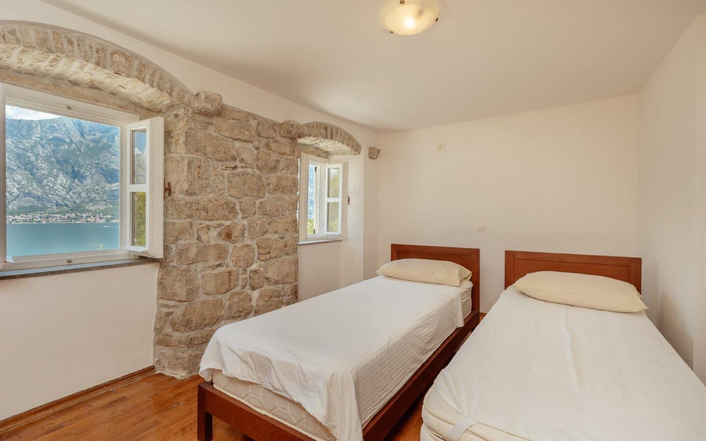 Prcanj – Historical Complex of Stone Villas and Houses (22)
