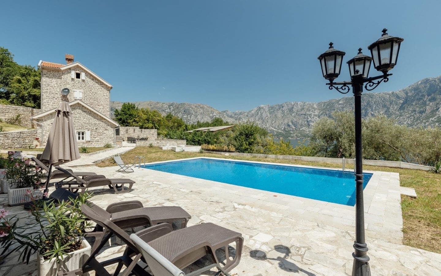 Prcanj – Historical Complex of Stone Villas and Houses (40)