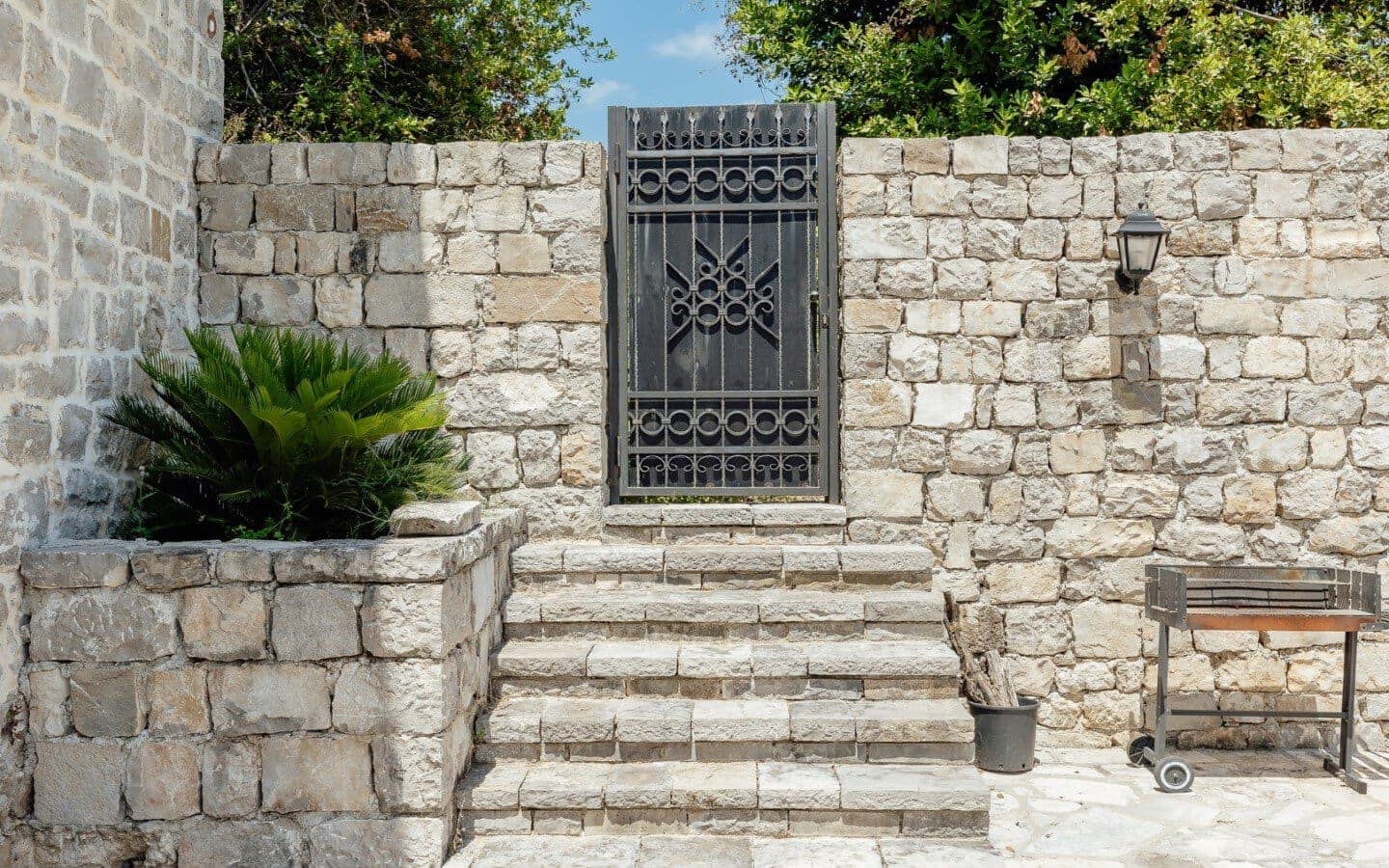 Prcanj – Historical Complex of Stone Villas and Houses (44)
