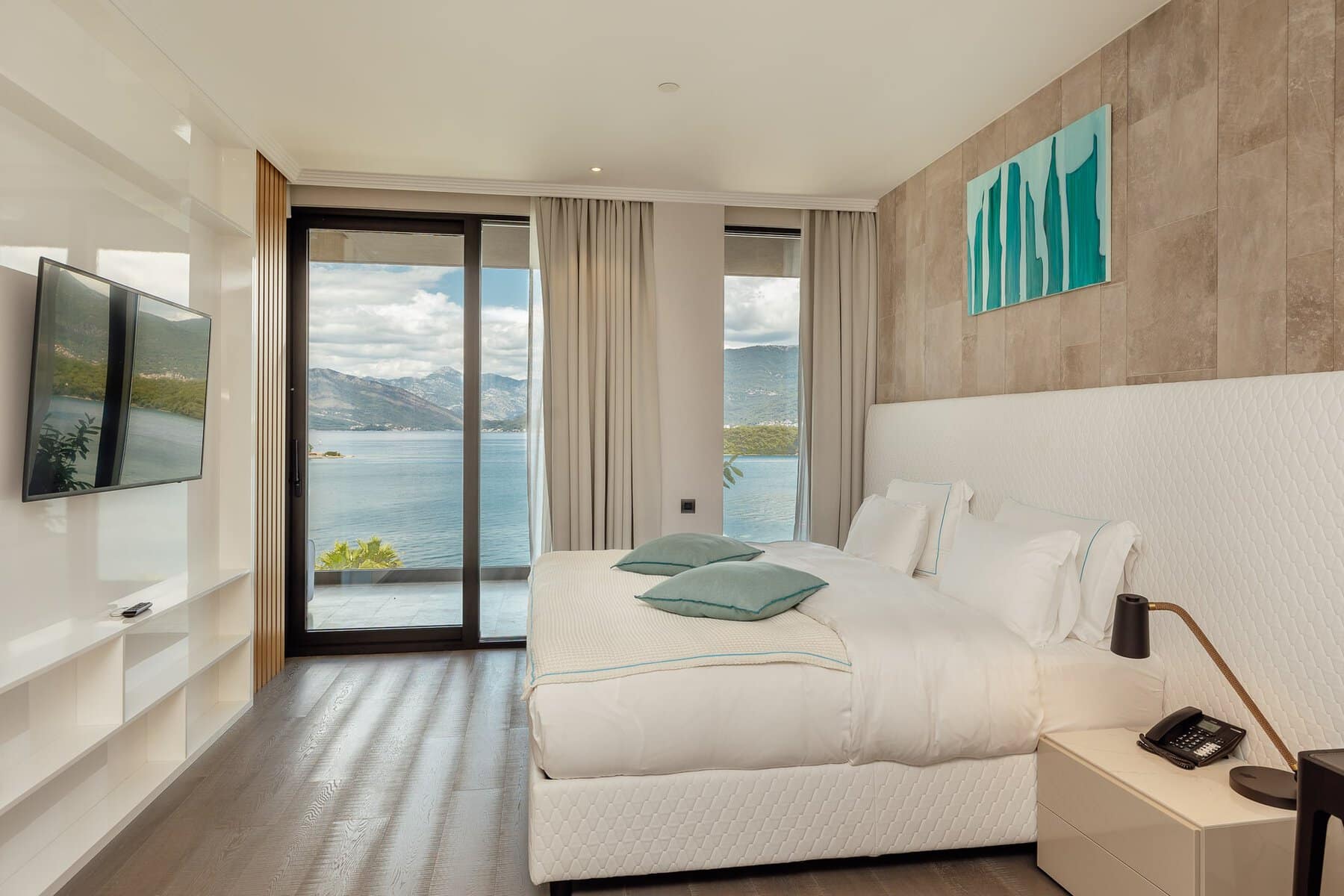 Luxury 3bdr Apartment in Nikki Beach (12)
