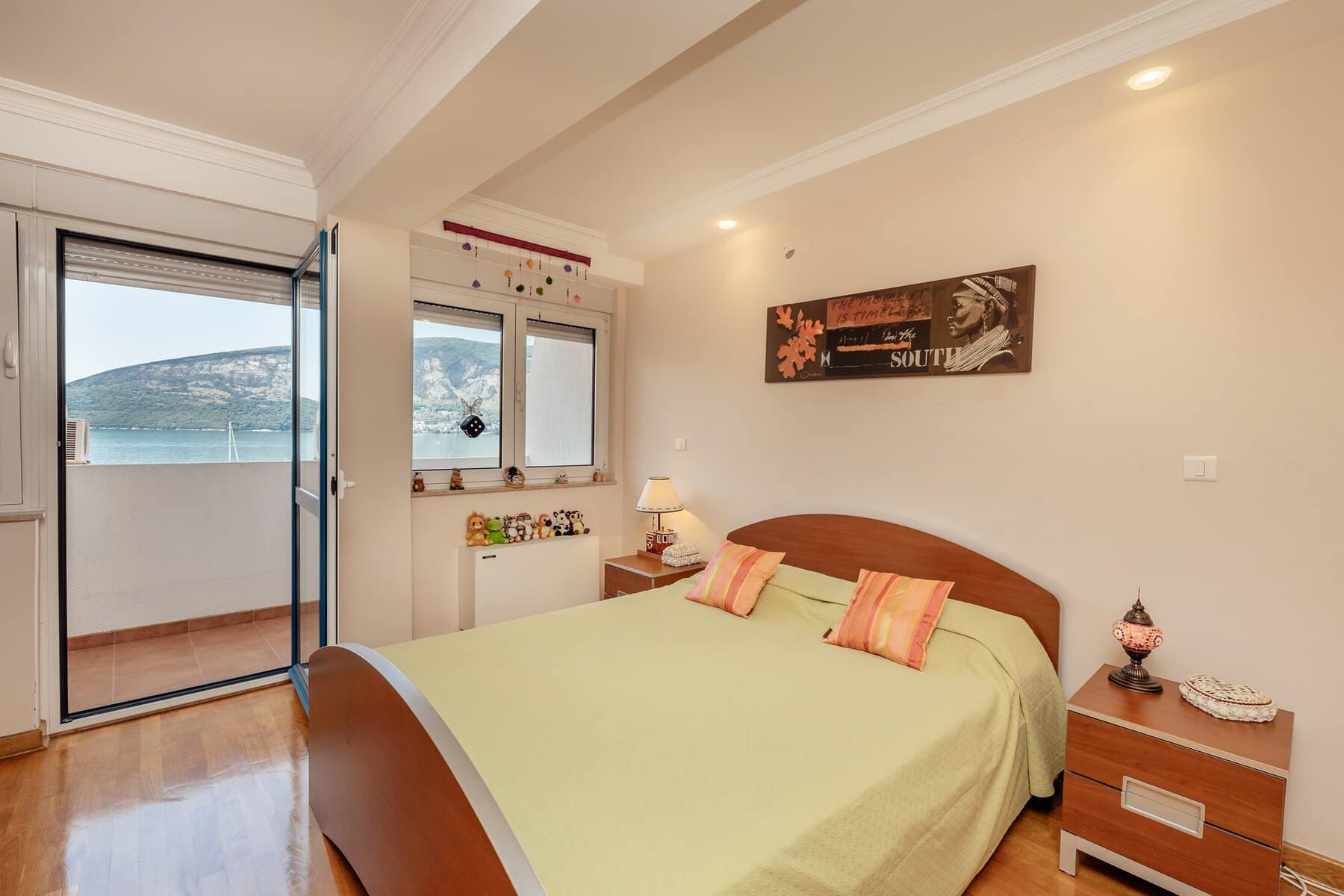 Skver 3bdr Apartment with a Sea View (10)