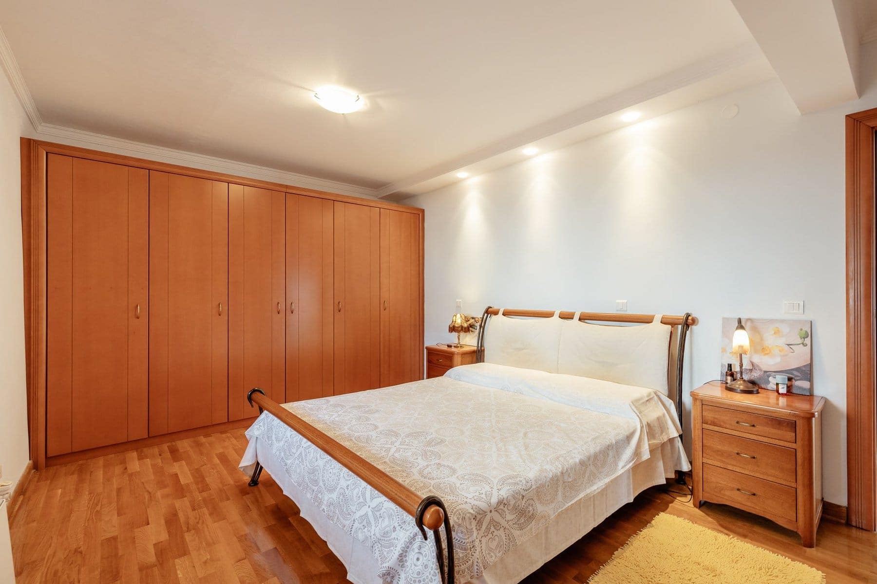 Skver 3bdr Apartment with a Sea View (11)