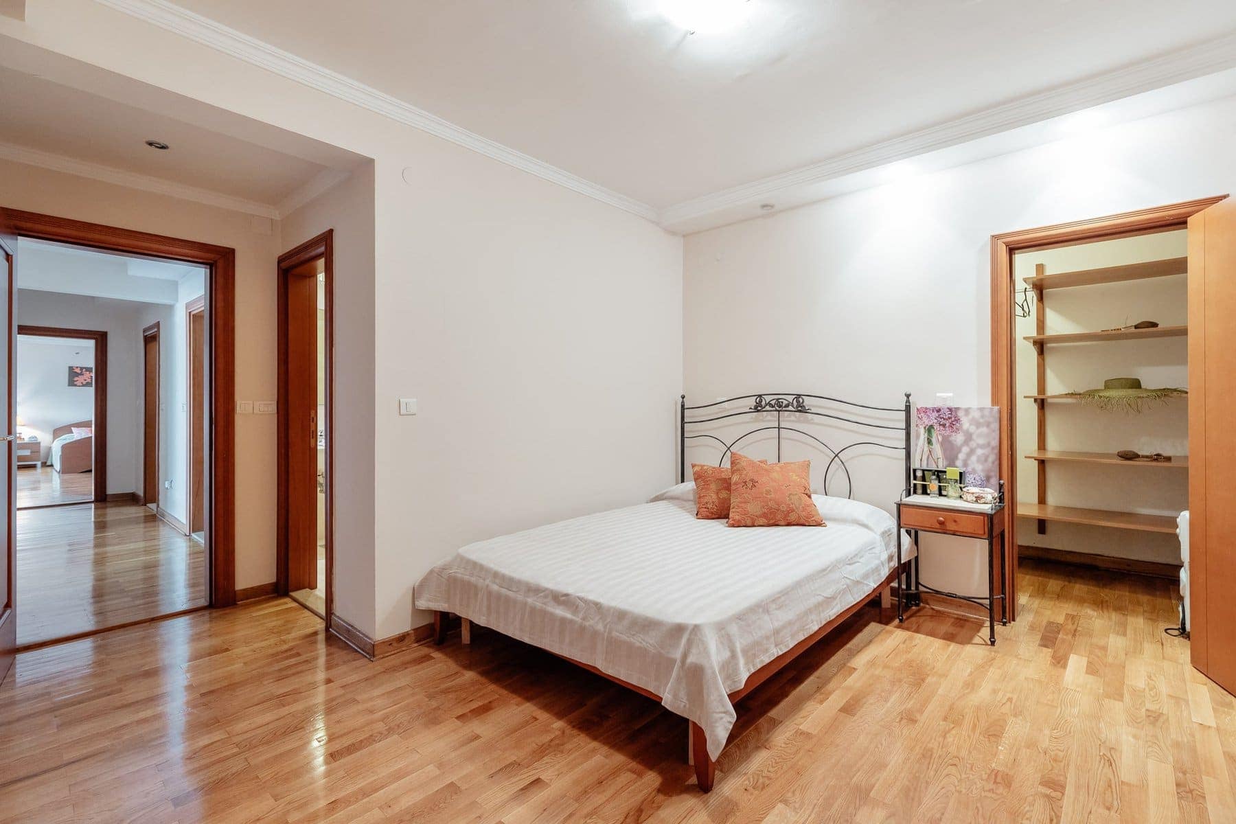 Skver 3bdr Apartment with a Sea View (12)
