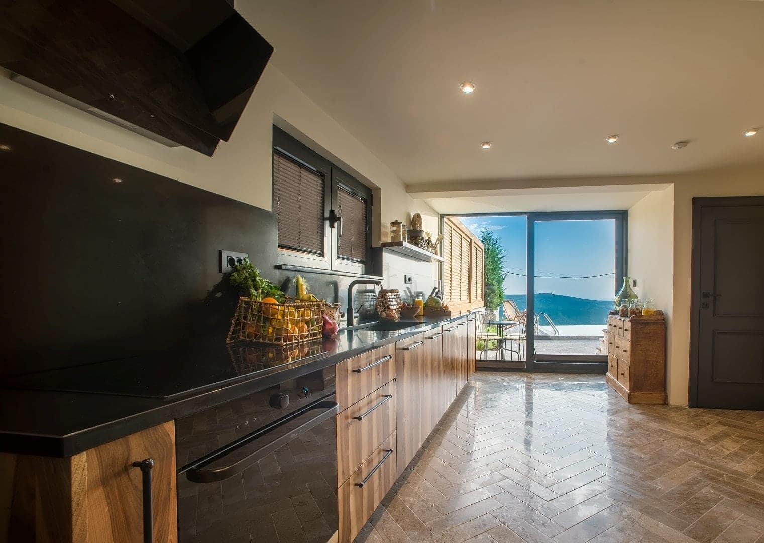 Charming Stone House for Rent (11)
