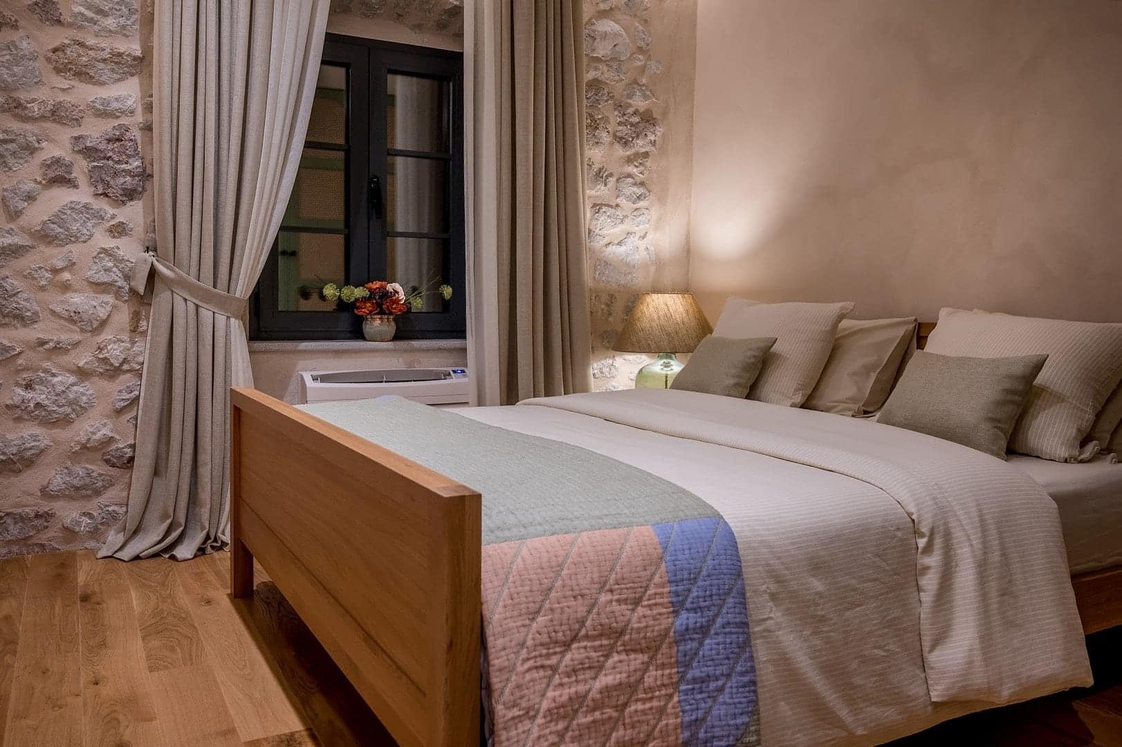 Charming Stone House for Rent (15)