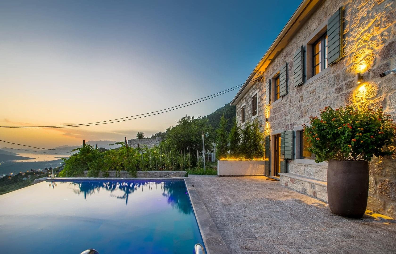 Charming Stone House for Rent (20)