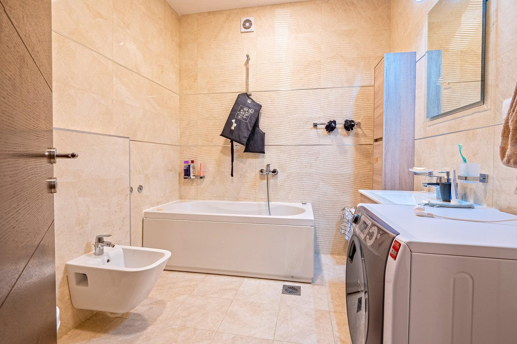 Exclusive 3bdr Duplex with Sea View in Budva (13)