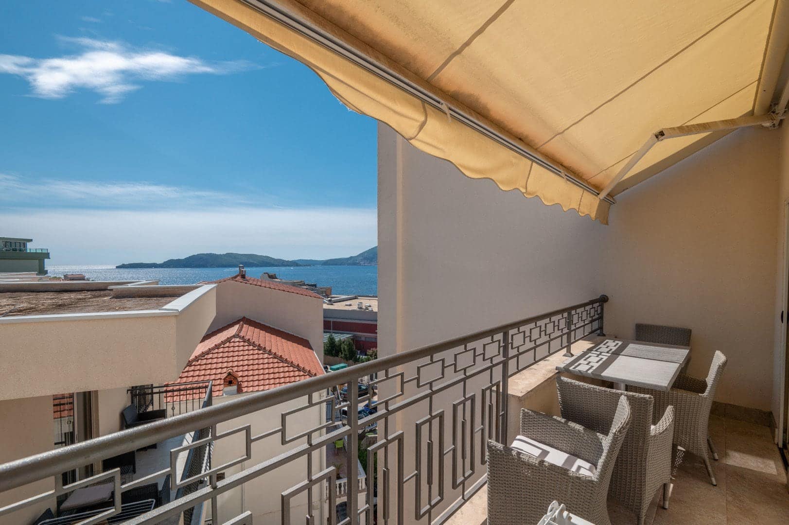 Furnished 3bdr Penthouse in Przno (17)
