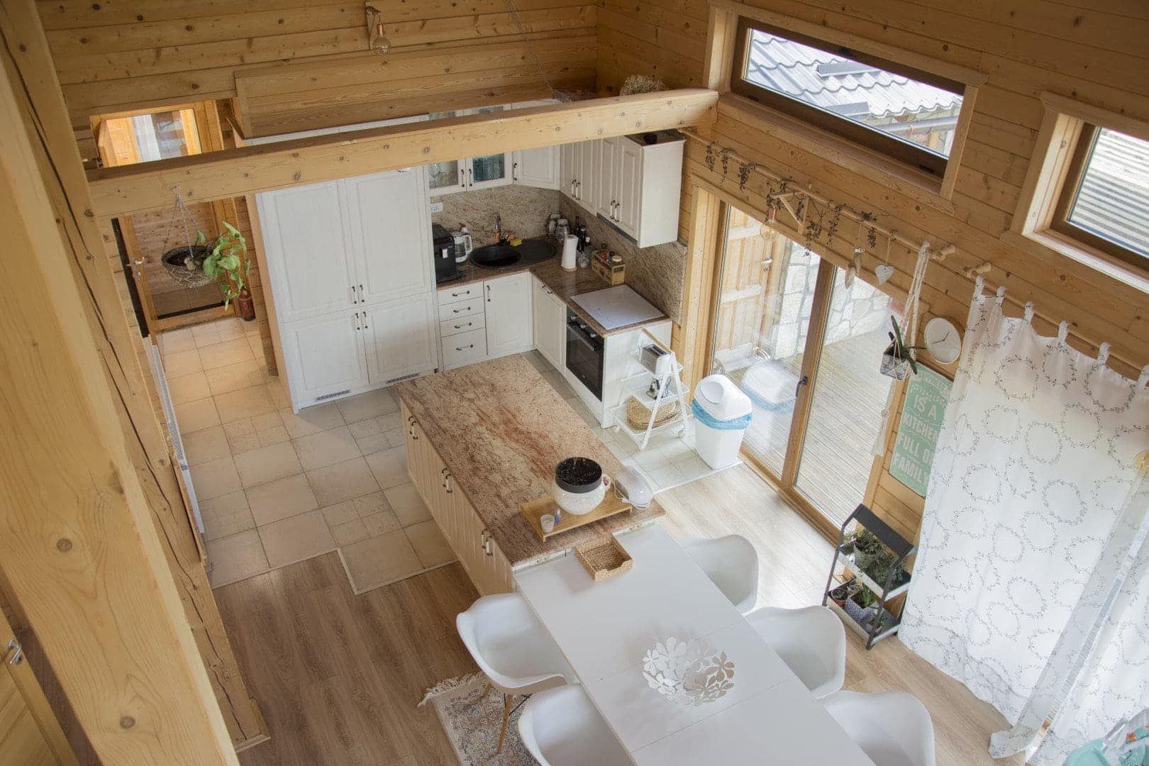 Luxury Mountain Chalet House (8)