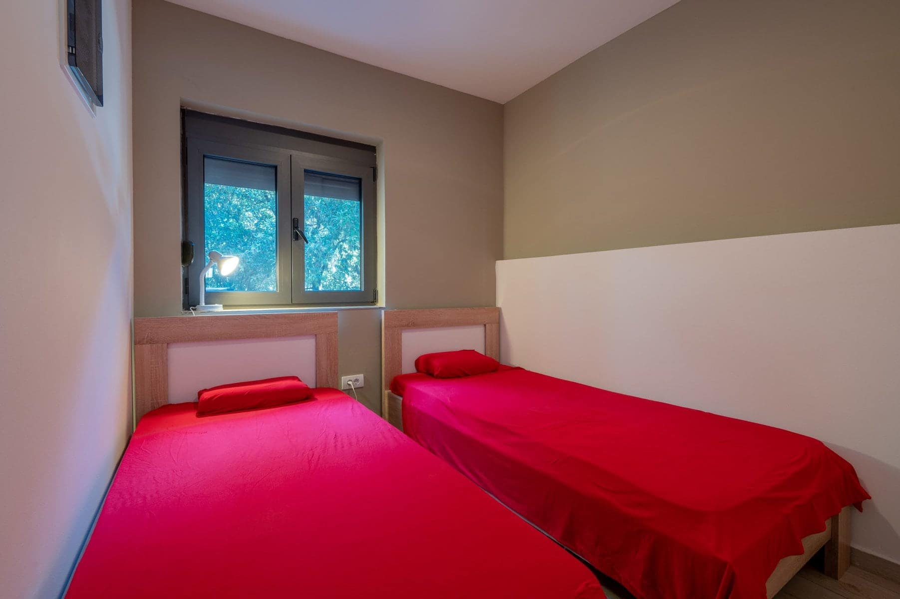 Utjeha 3bdr House (8)