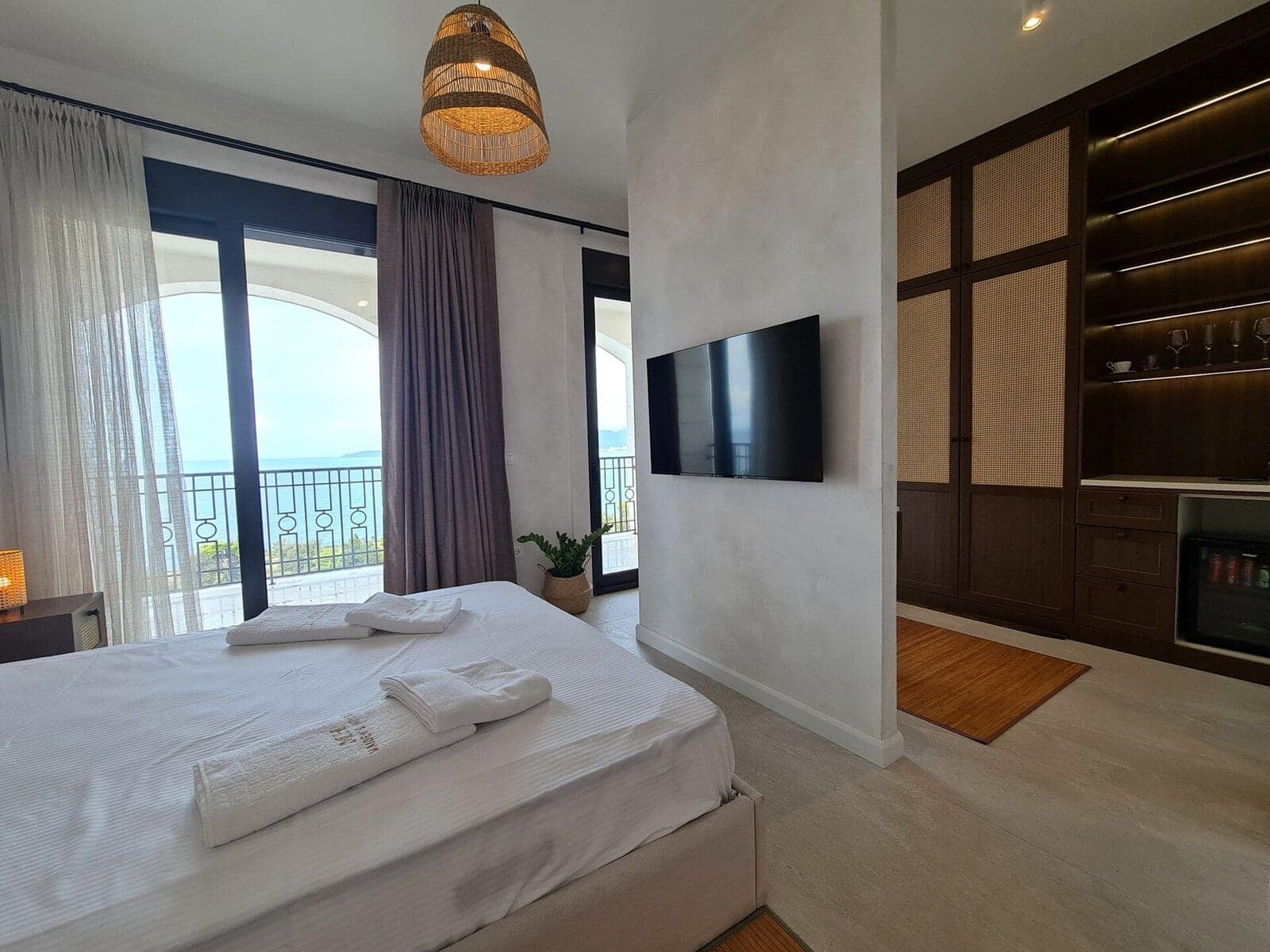 Skocidjevojka 5bdr Villa with Panoramic Sea View (12)