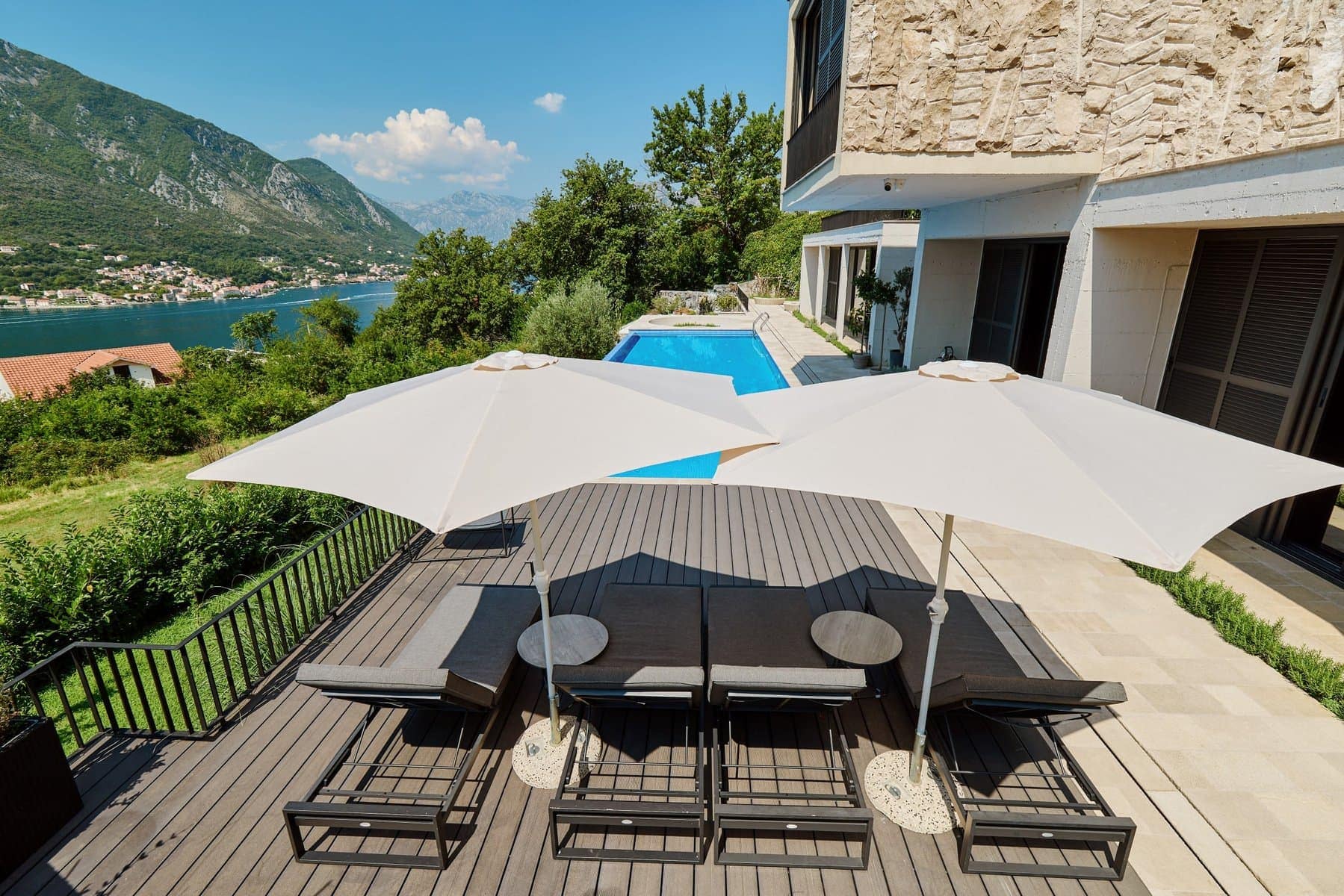 Contemporary 5bdr Villa Dobrota (23)