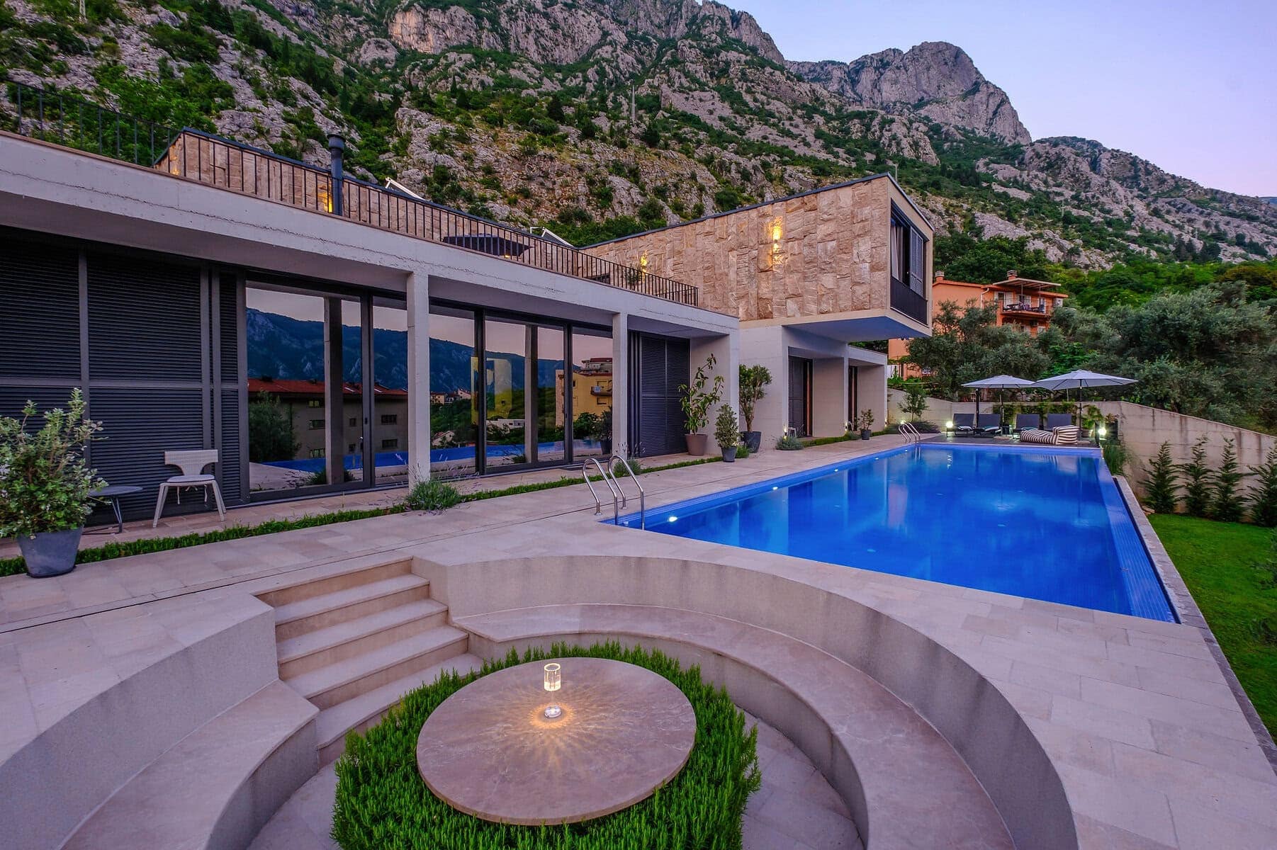 Contemporary 5bdr Villa Dobrota (27)