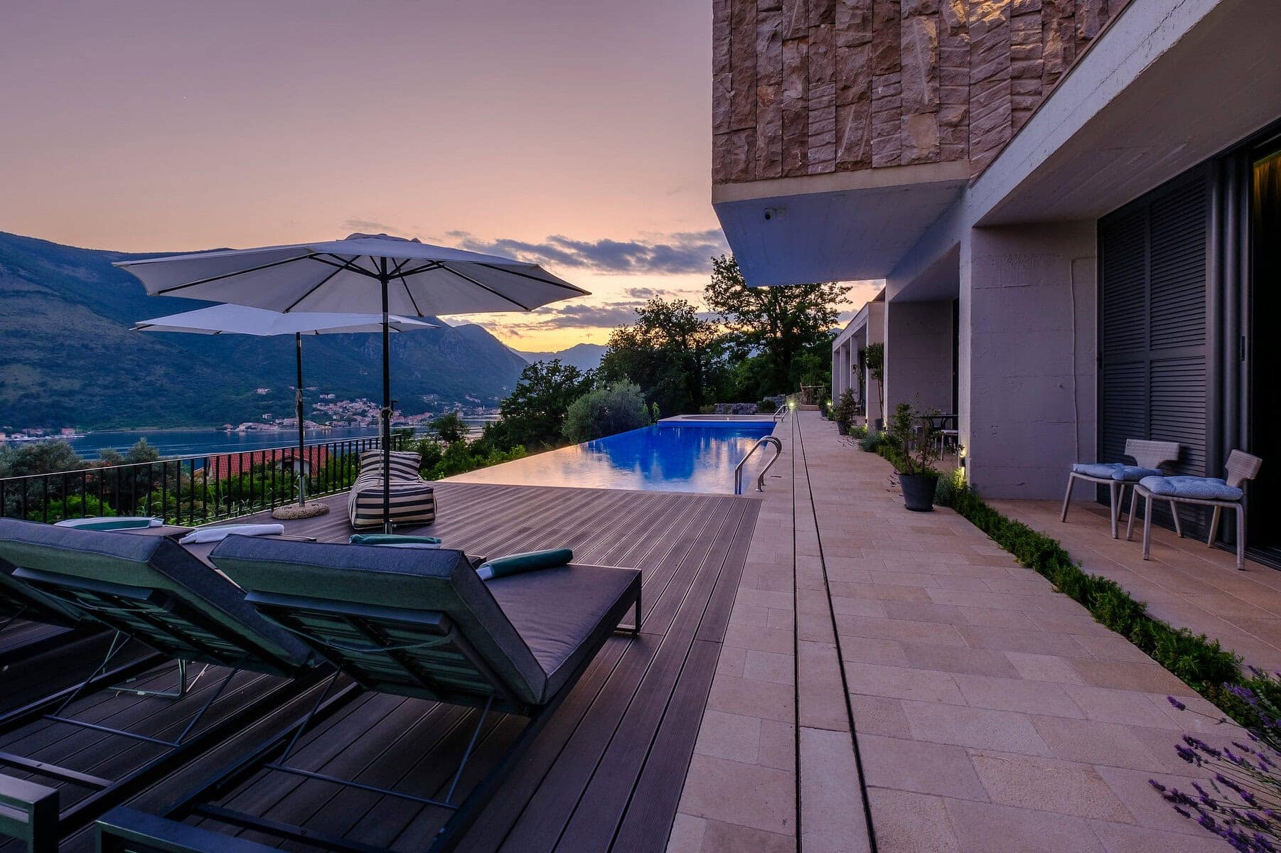 Contemporary 5bdr Villa Dobrota (29)
