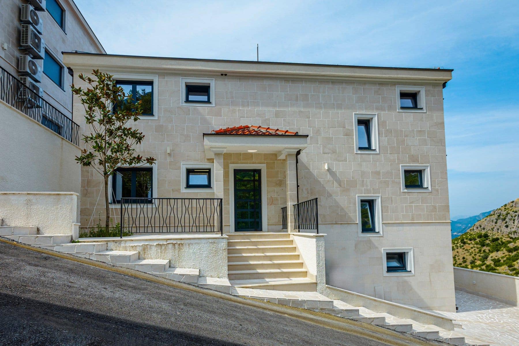 Tudorovici 4bdr Villa (23)