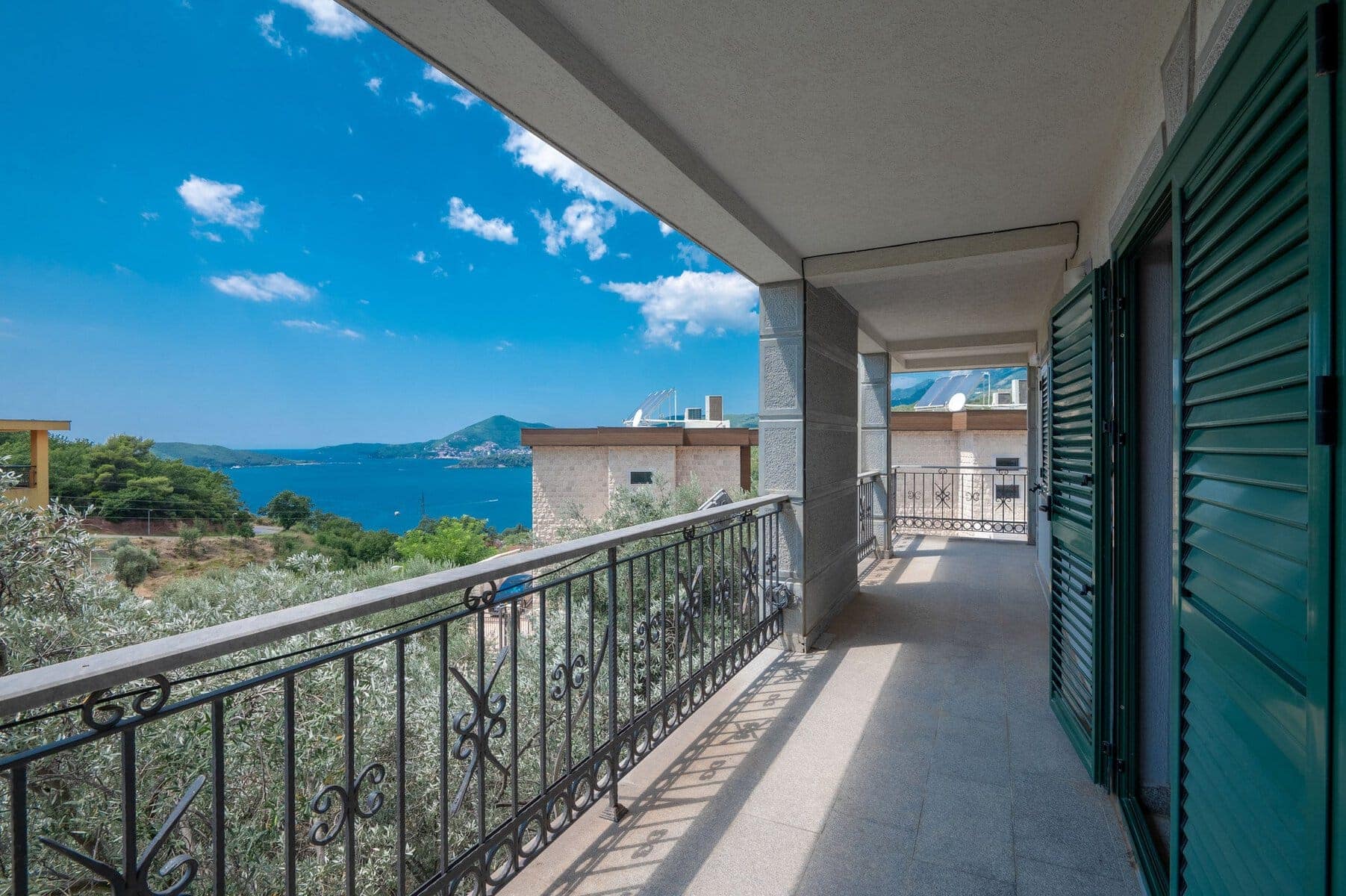 Przno House with Sea View (20)