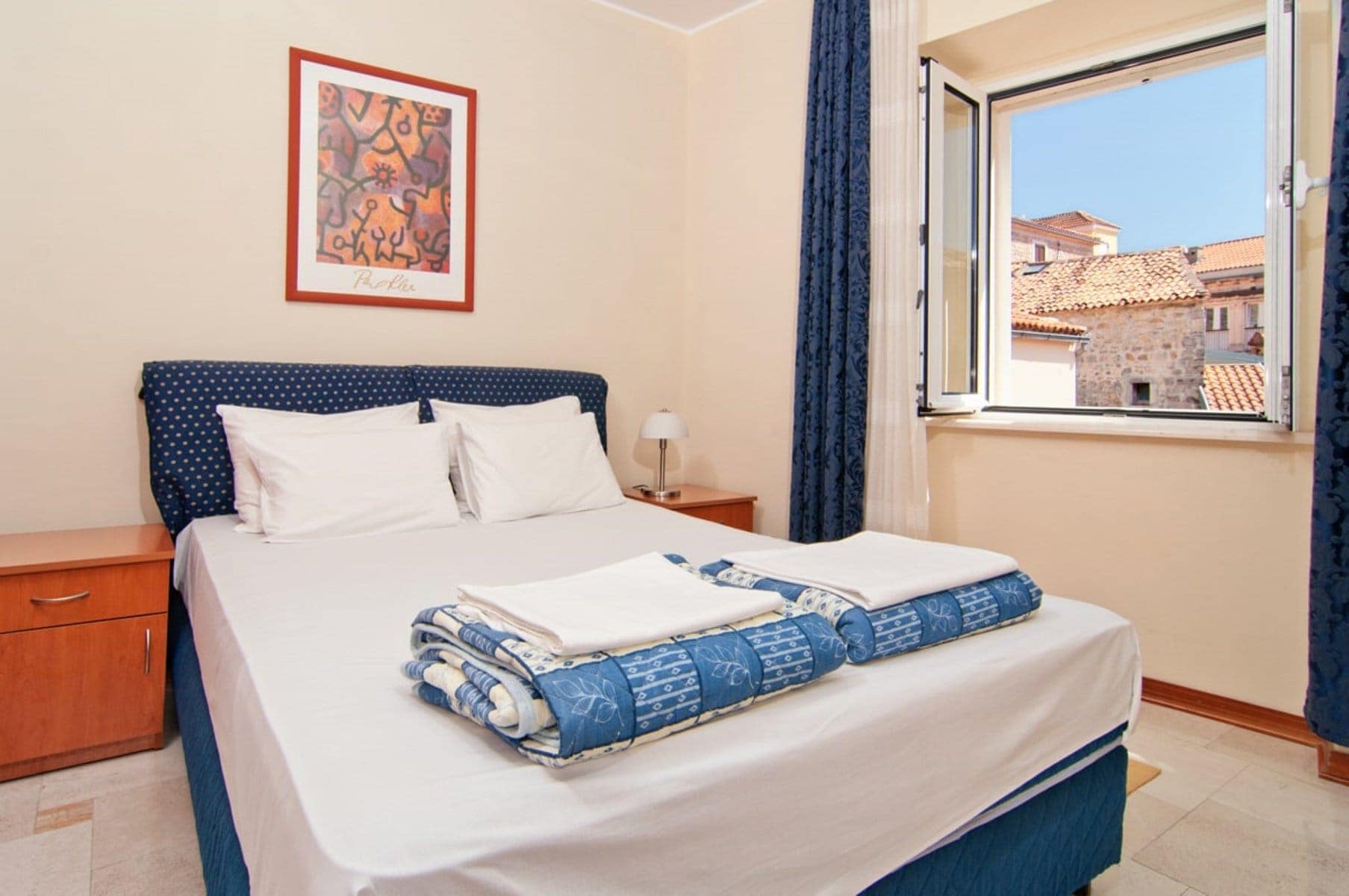 Authentic 4bdr Villa,Old Town Budva (7)