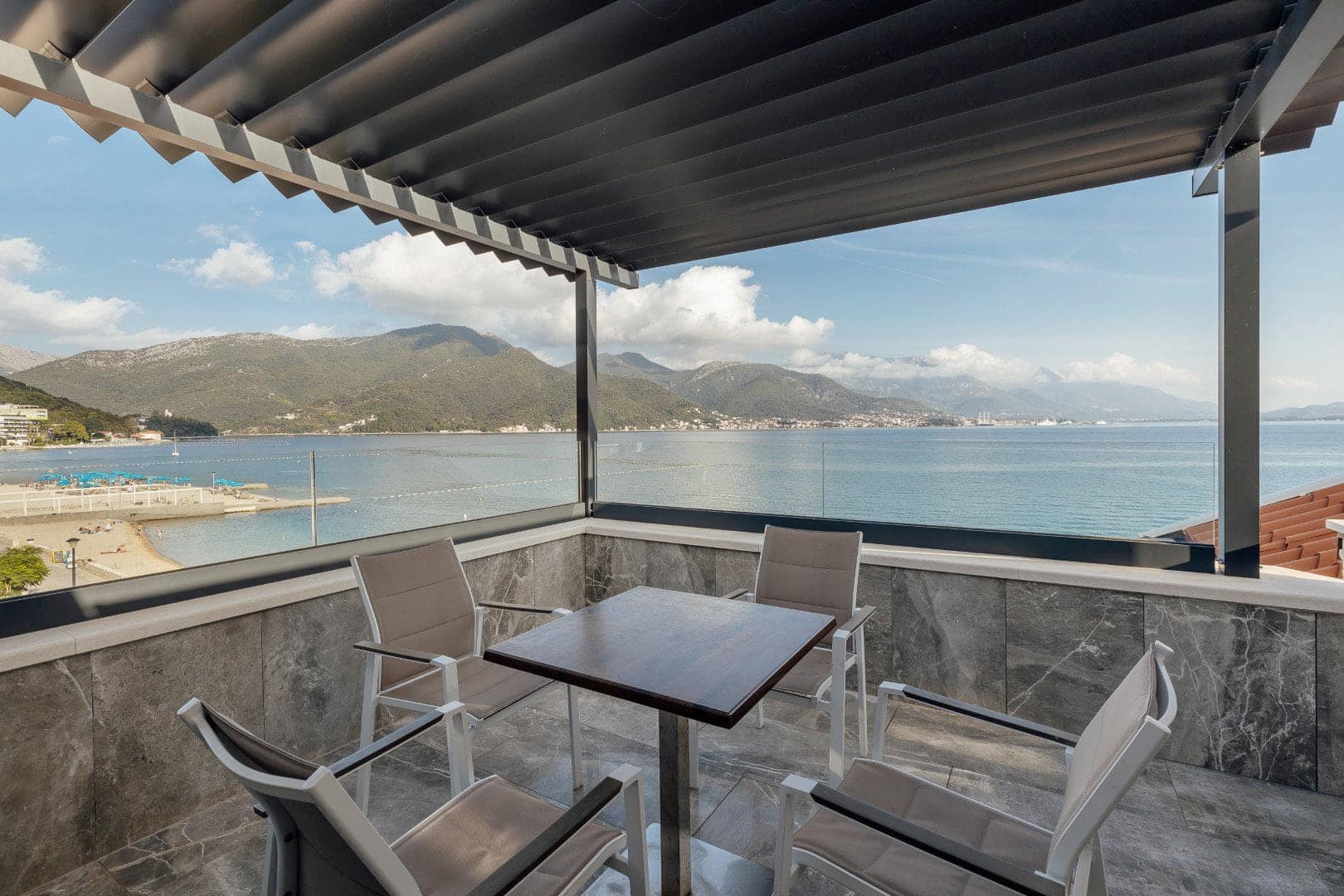 Bijela 4* Waterfront Hotel (23)