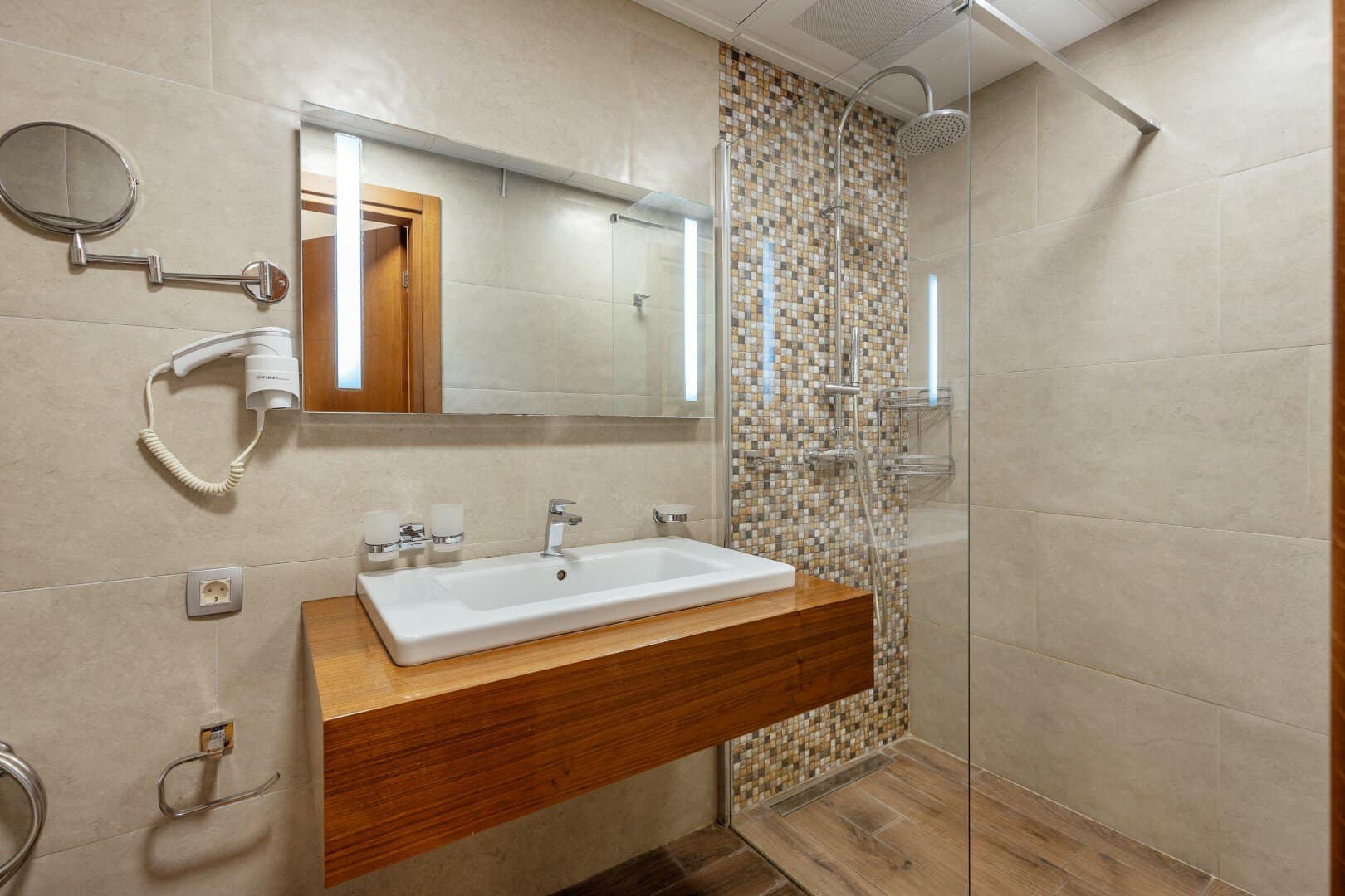 Bijela 4* Waterfront Hotel (24)