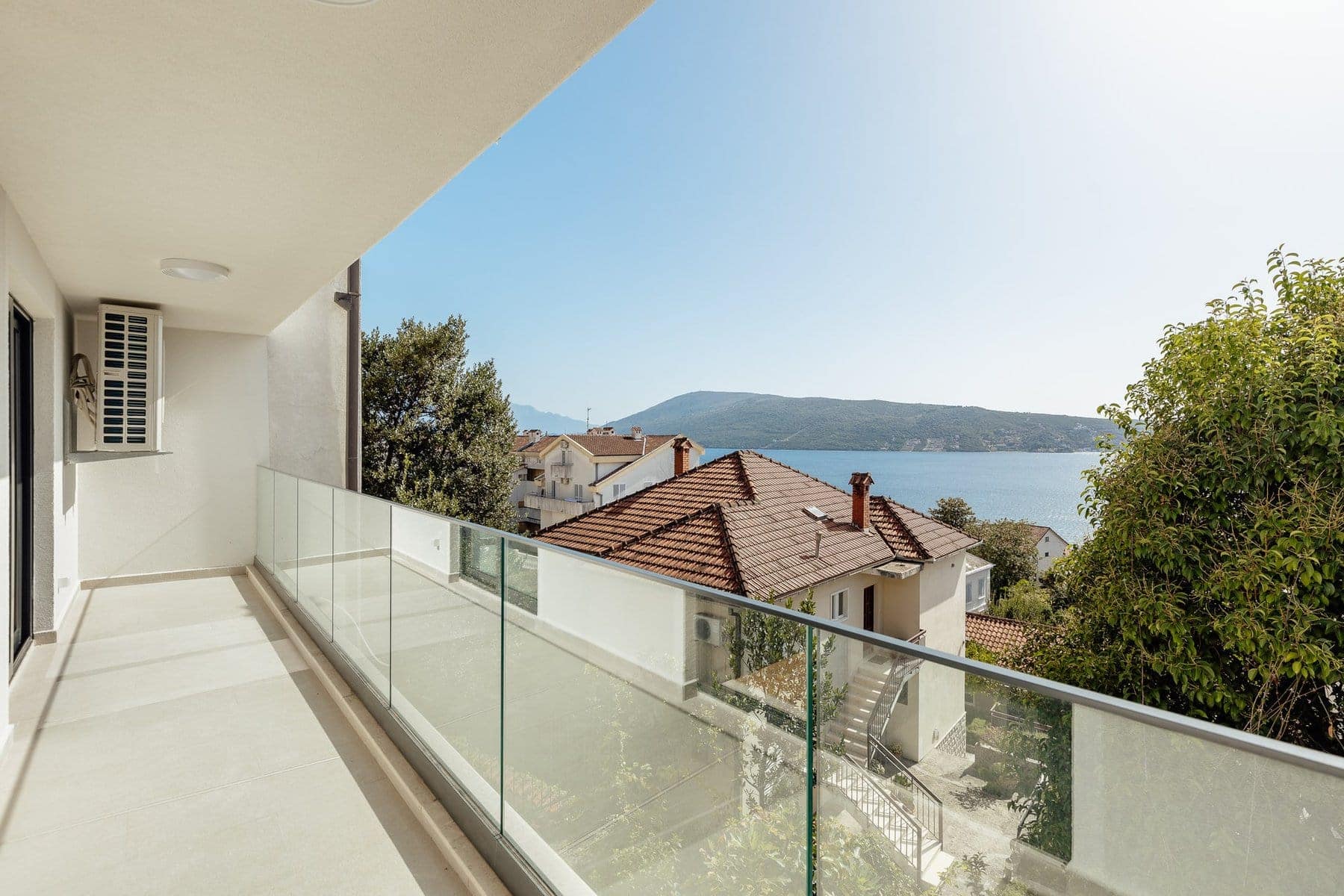 Savina 2bdr Sea View Apartment (10)